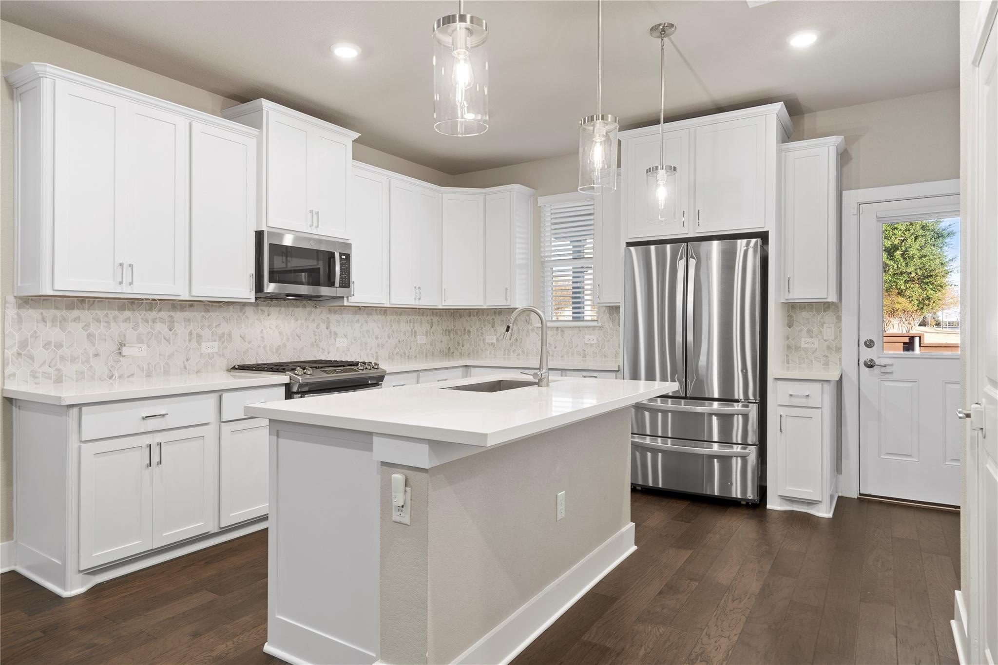 15701 Oglethorpe Dr #100 Property Photo 12