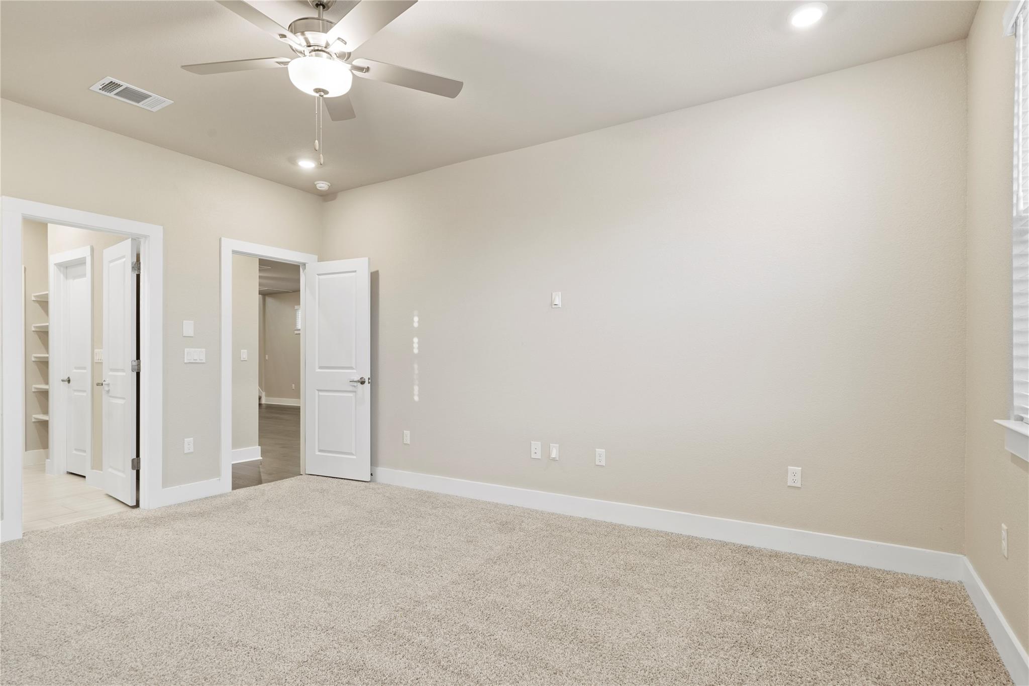 15701 Oglethorpe Dr #100 Property Photo 17