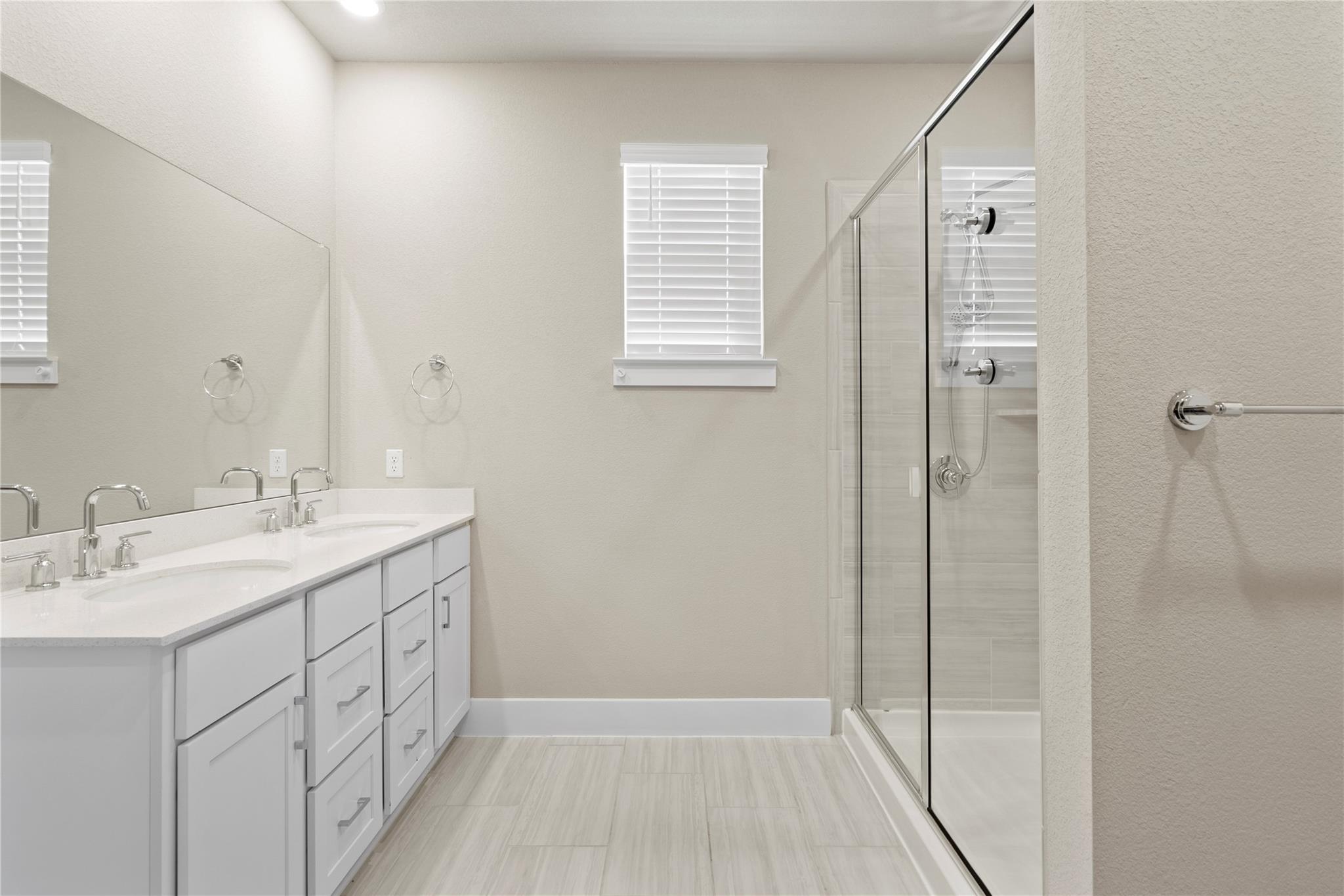 15701 Oglethorpe Dr #100 Property Photo 19