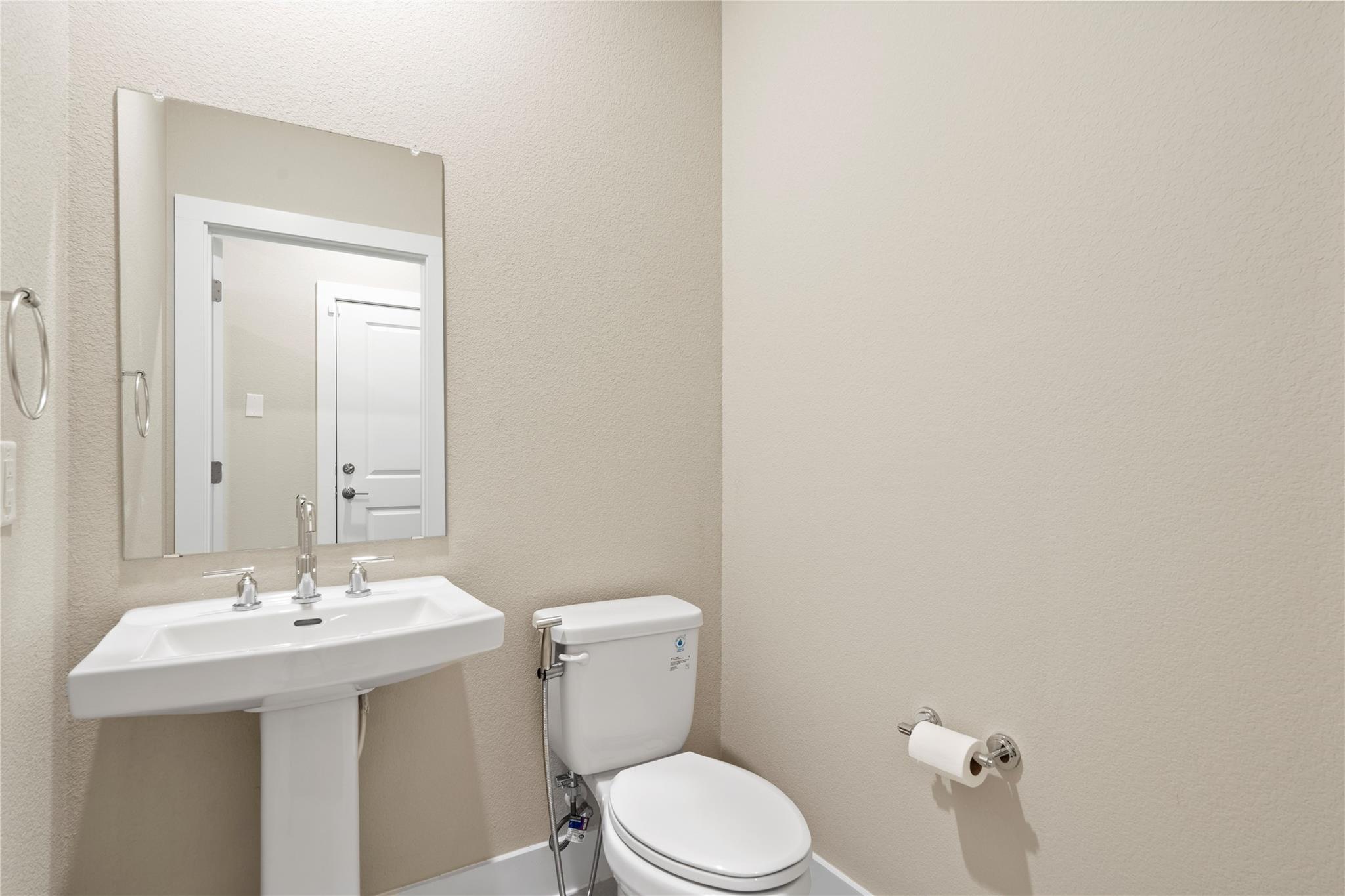 15701 Oglethorpe Dr #100 Property Photo 22