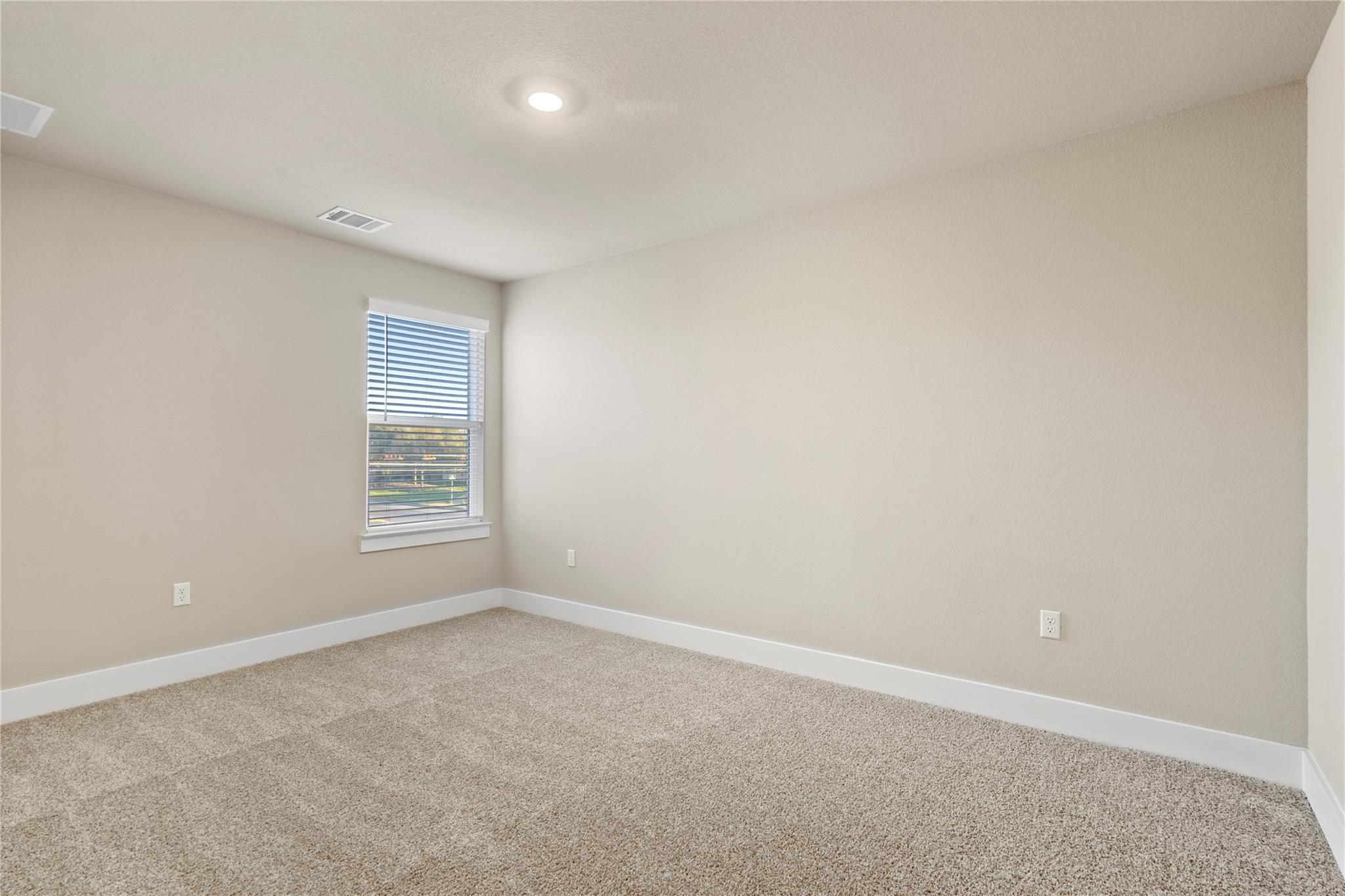15701 Oglethorpe Dr #100 Property Photo 27