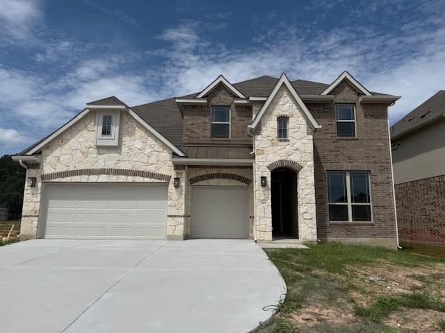 909 Landing Ln Property Photo 1