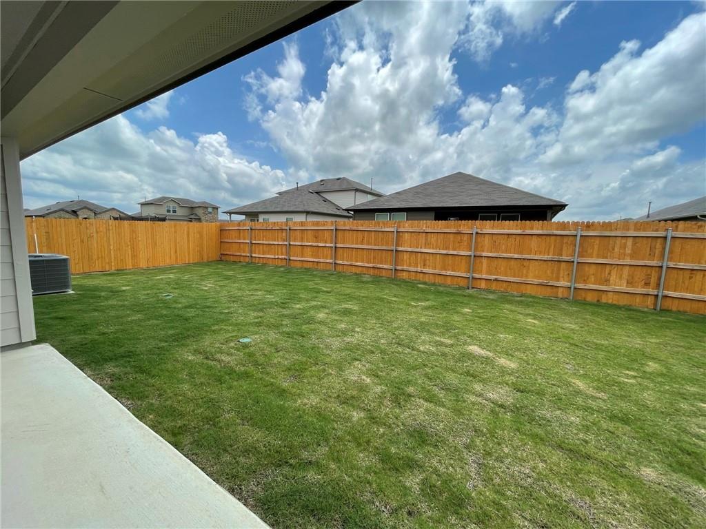 128 Hazel Grv Property Photo 4