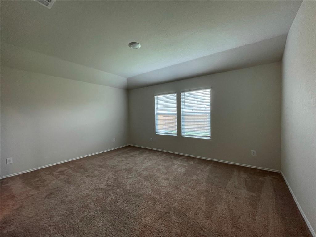 128 Hazel Grv Property Photo 12