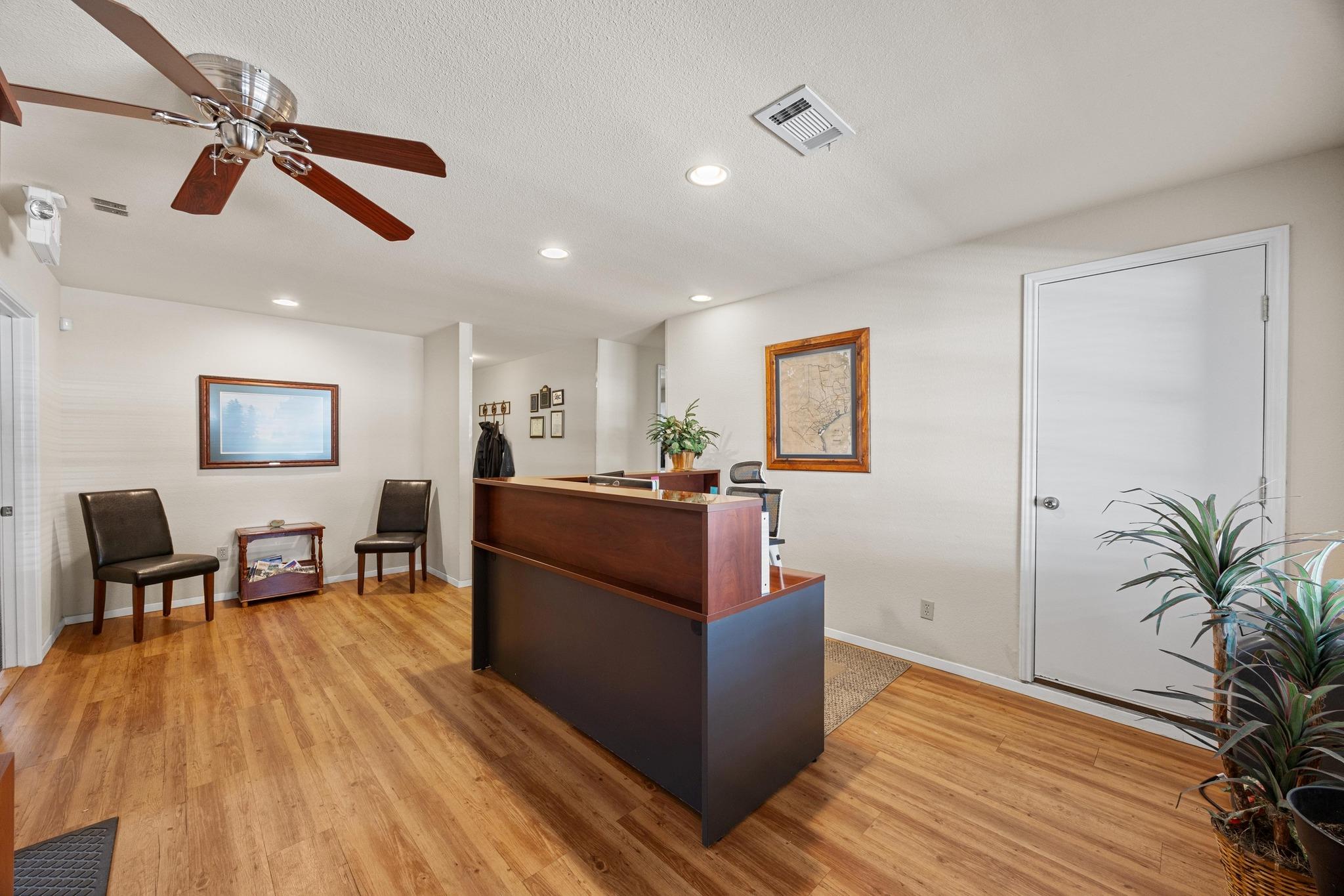 600 W Whitestone Blvd Property Photo 15