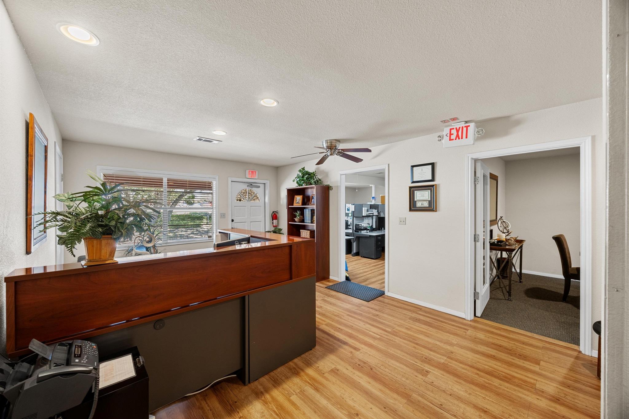 600 W Whitestone Blvd Property Photo 17