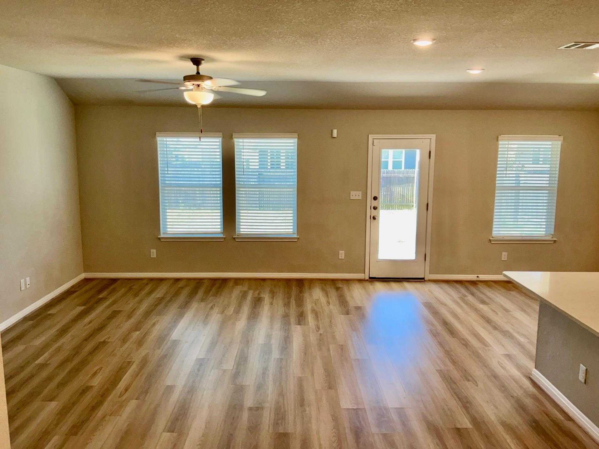 1013 Otello Way Property Photo 4