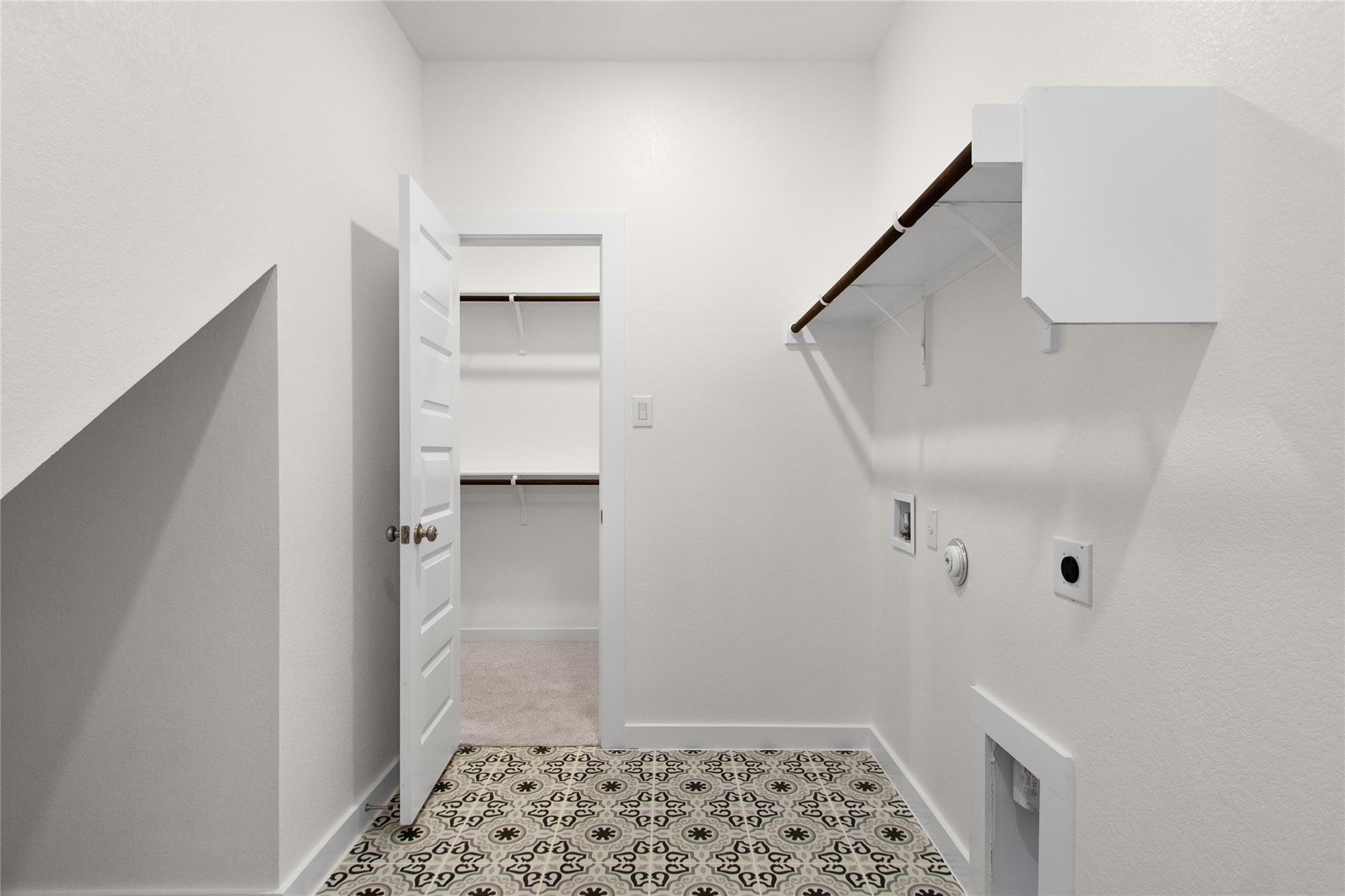 1100 Stonehill Dr Property Photo 21