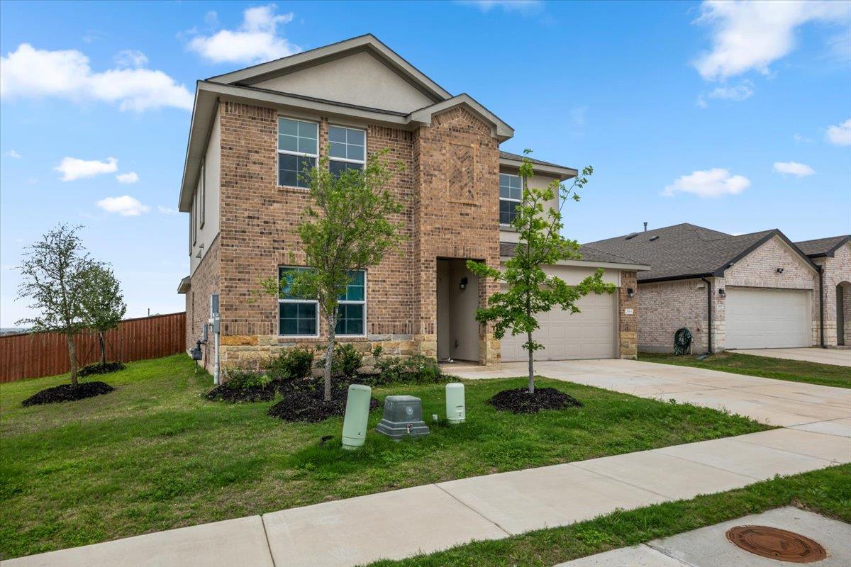 2613 Indian Clover Trl Property Photo 2