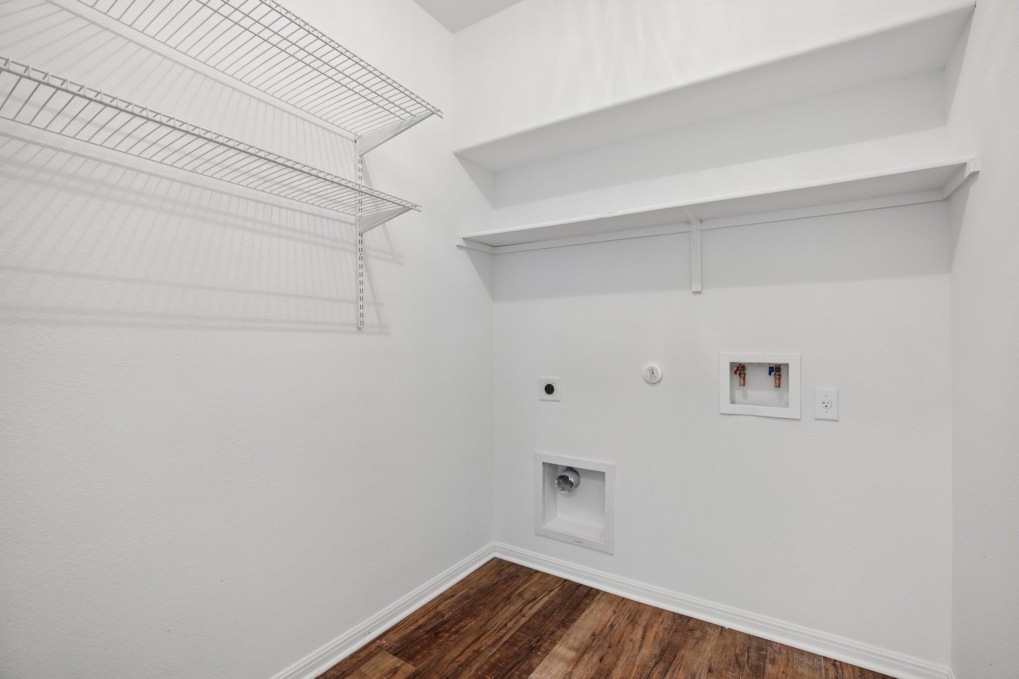 128 Leon River Loop Property Photo 17