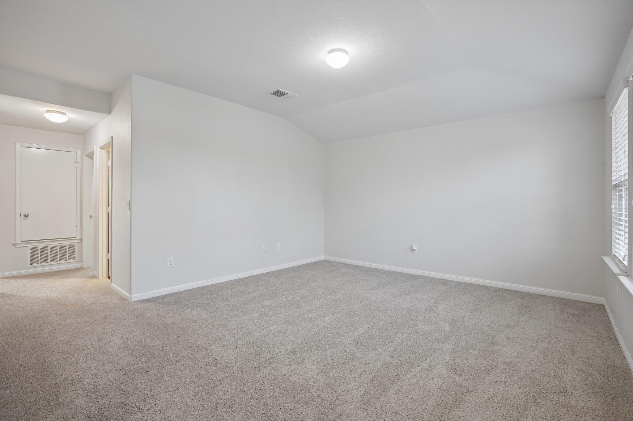 128 Leon River Loop Property Photo 19