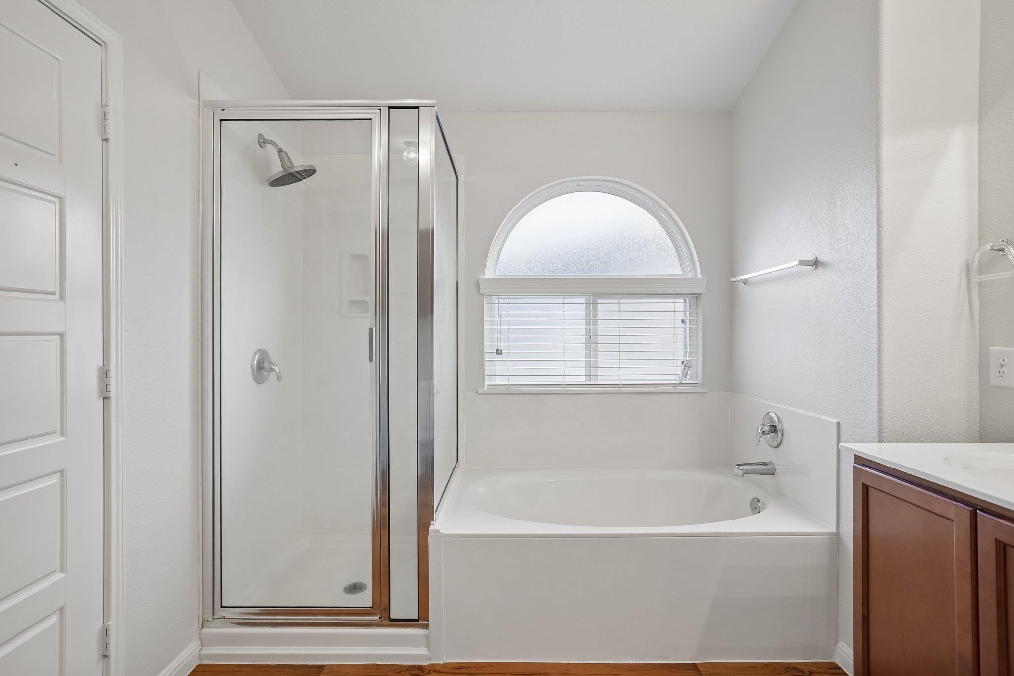 128 Leon River Loop Property Photo 28