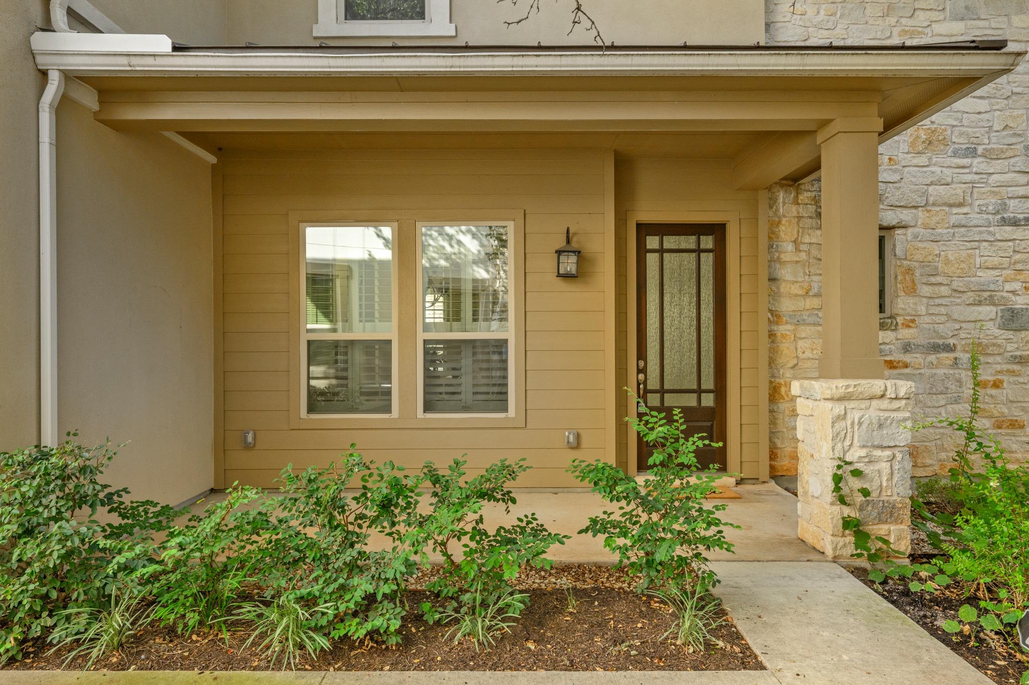 2706 Currant Cv Property Photo 2