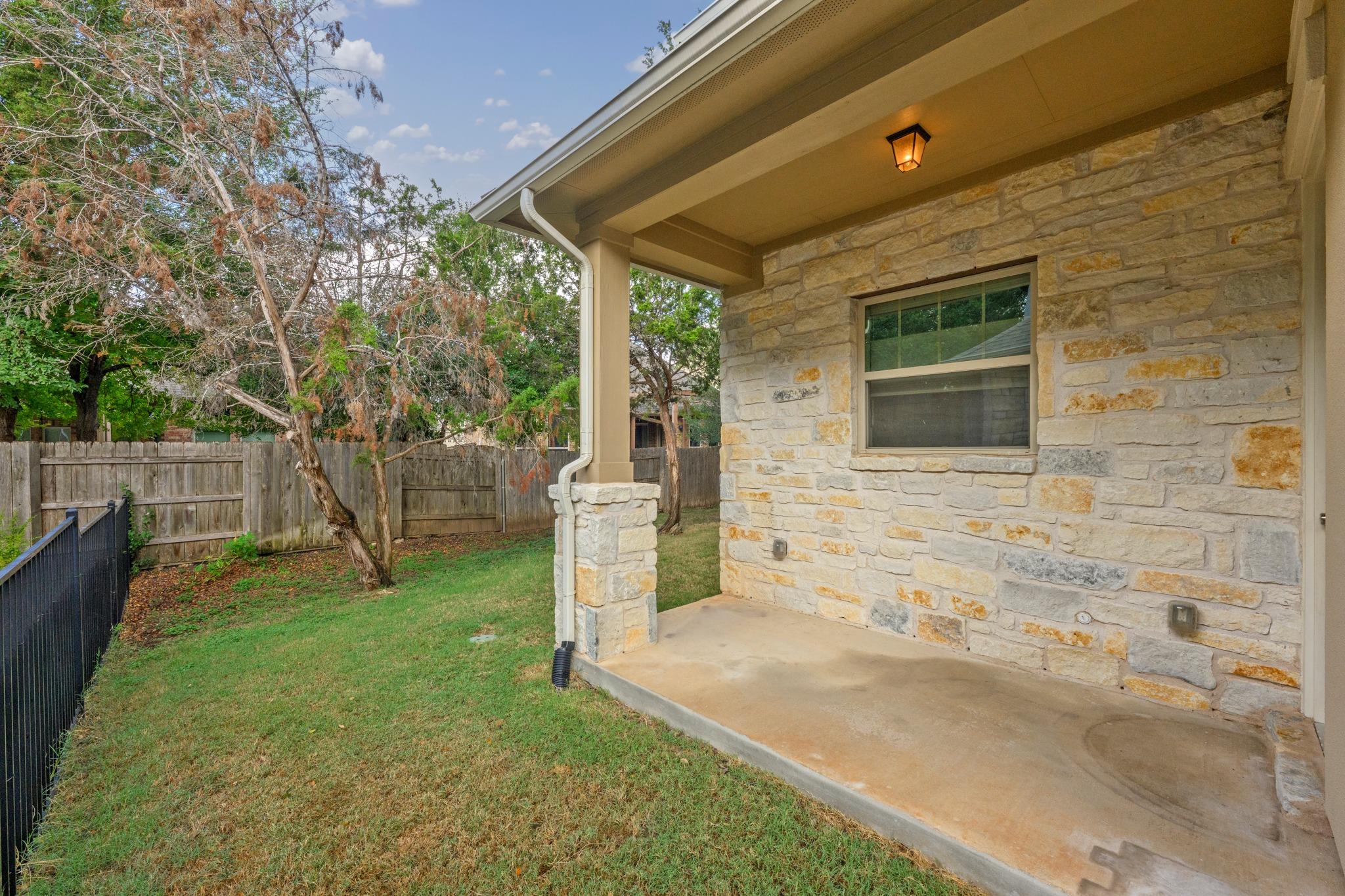 2706 Currant Cv Property Photo 26