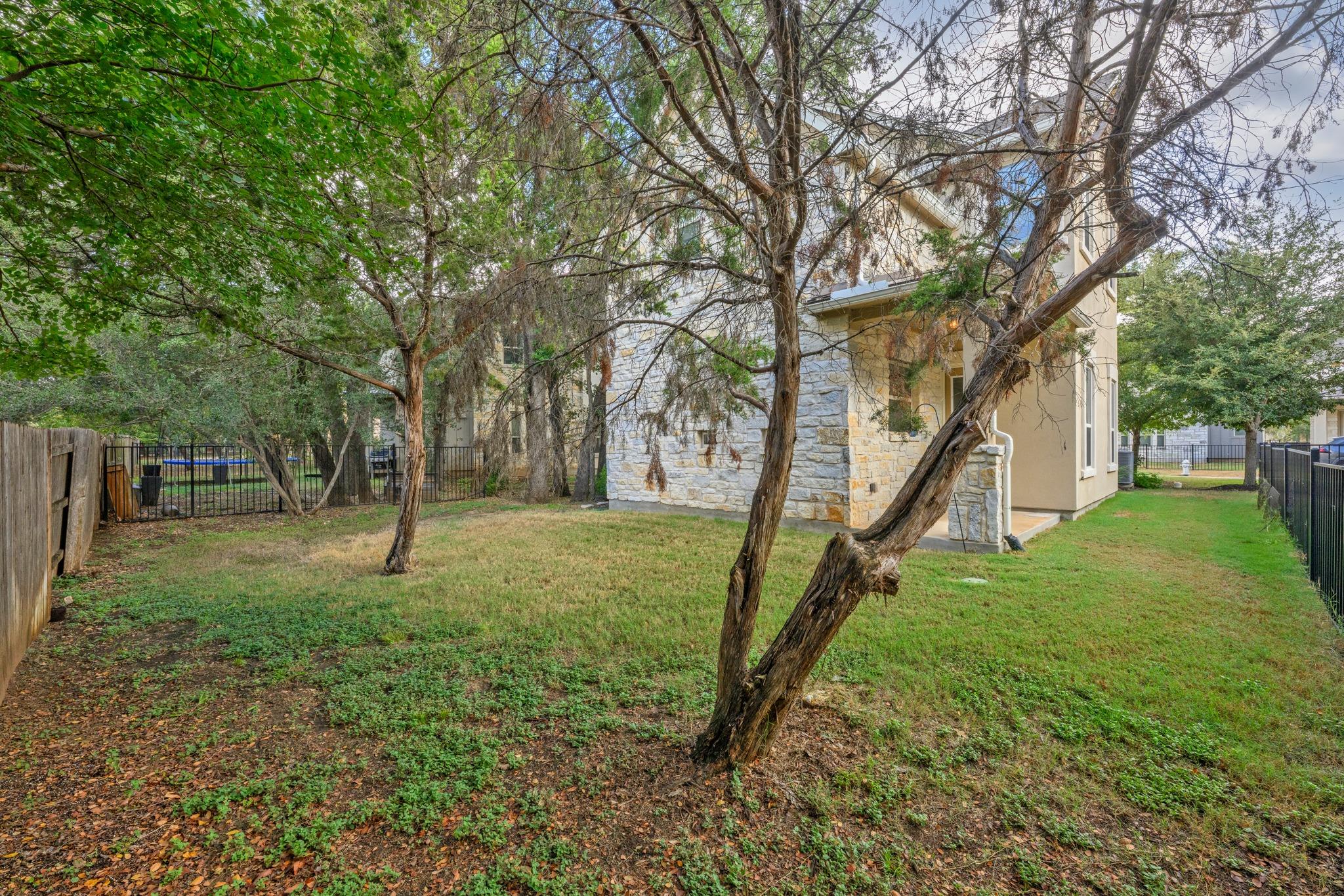 2706 Currant Cv Property Photo 29
