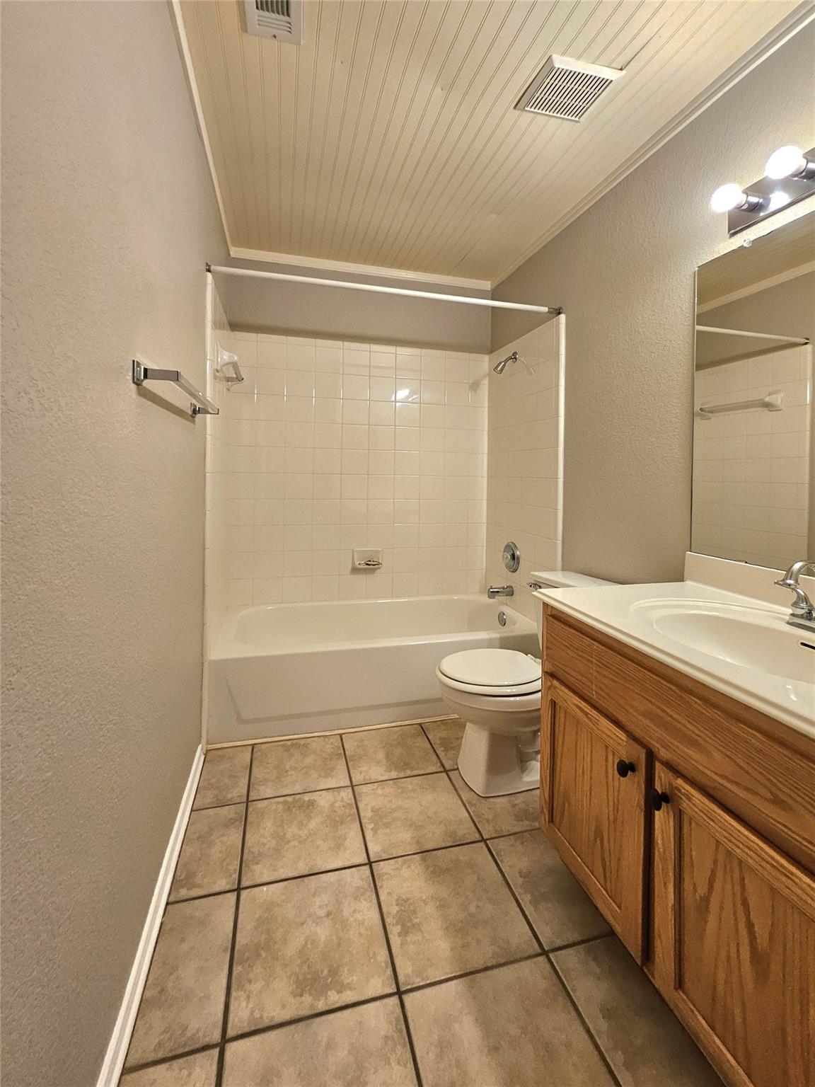1408 Brighton Bend Ln Property Photo 6