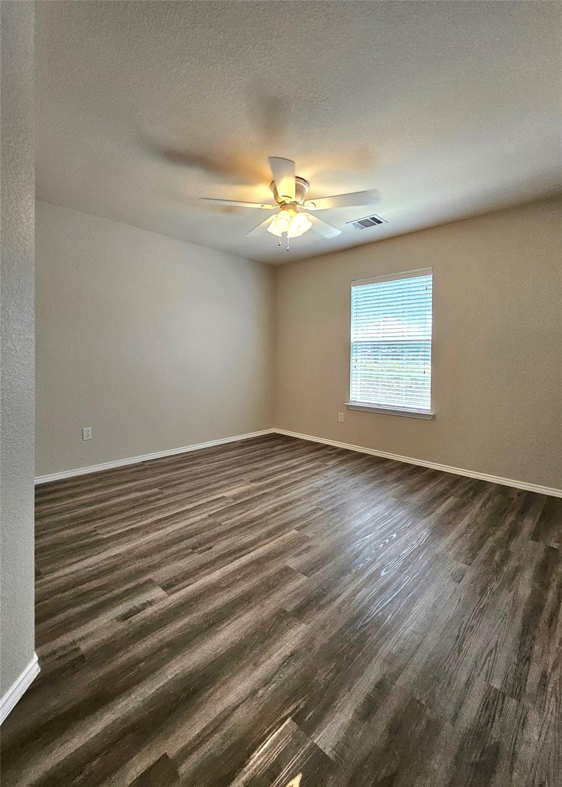 1408 Brighton Bend Ln Property Photo 7