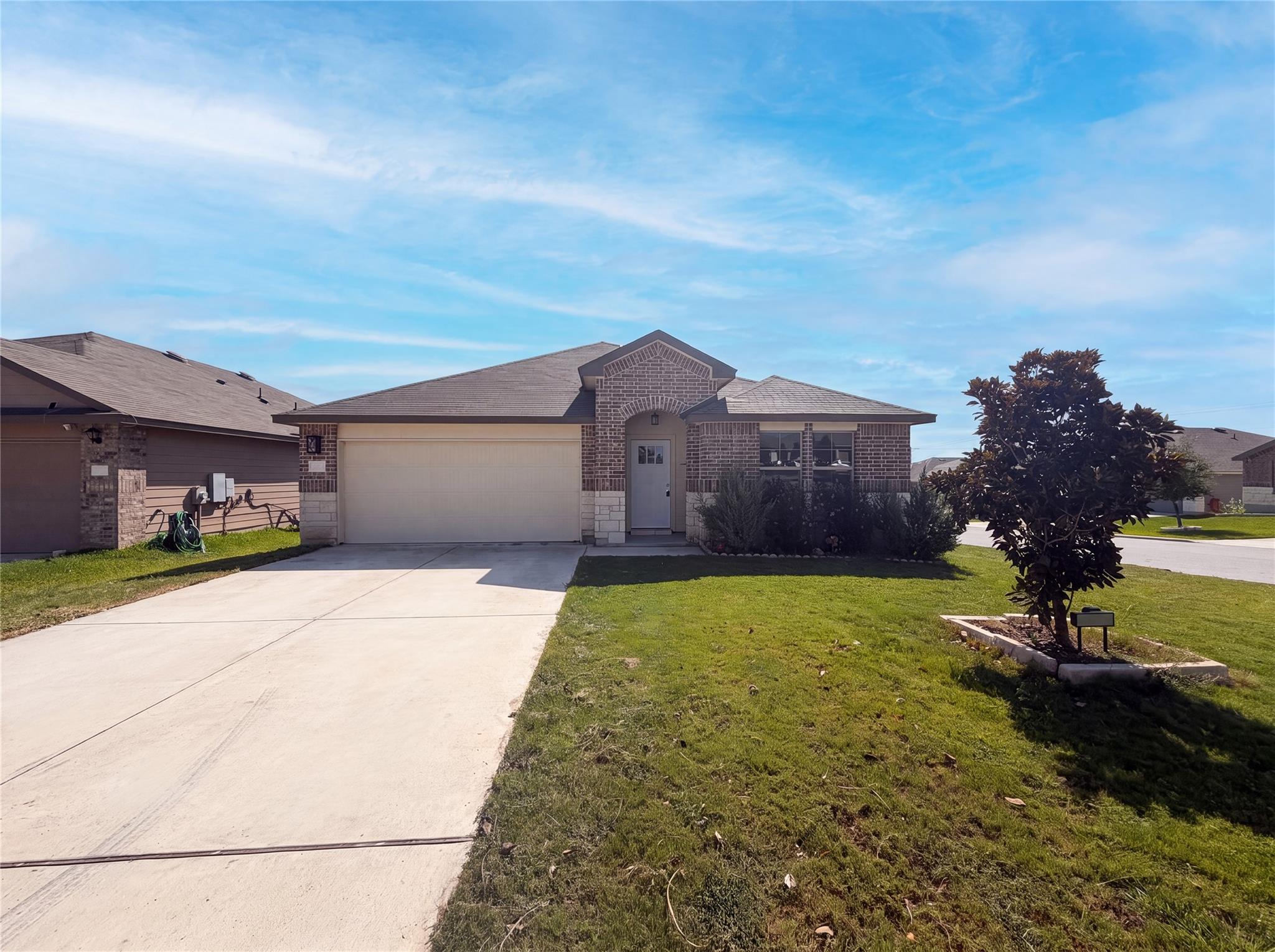 233 Atwood Loop Property Photo 1