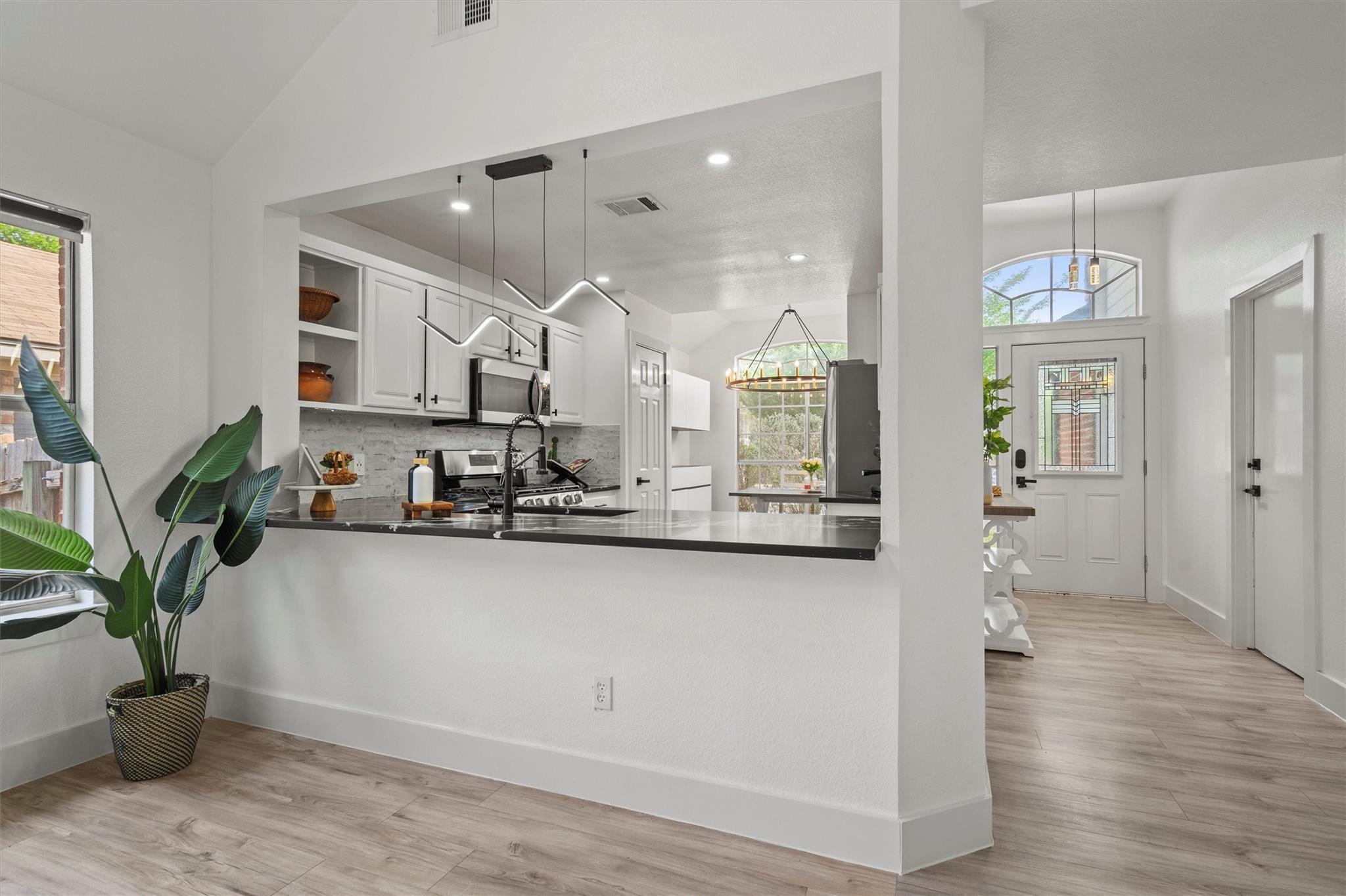 13436 Moscow TRL Property Photo 1