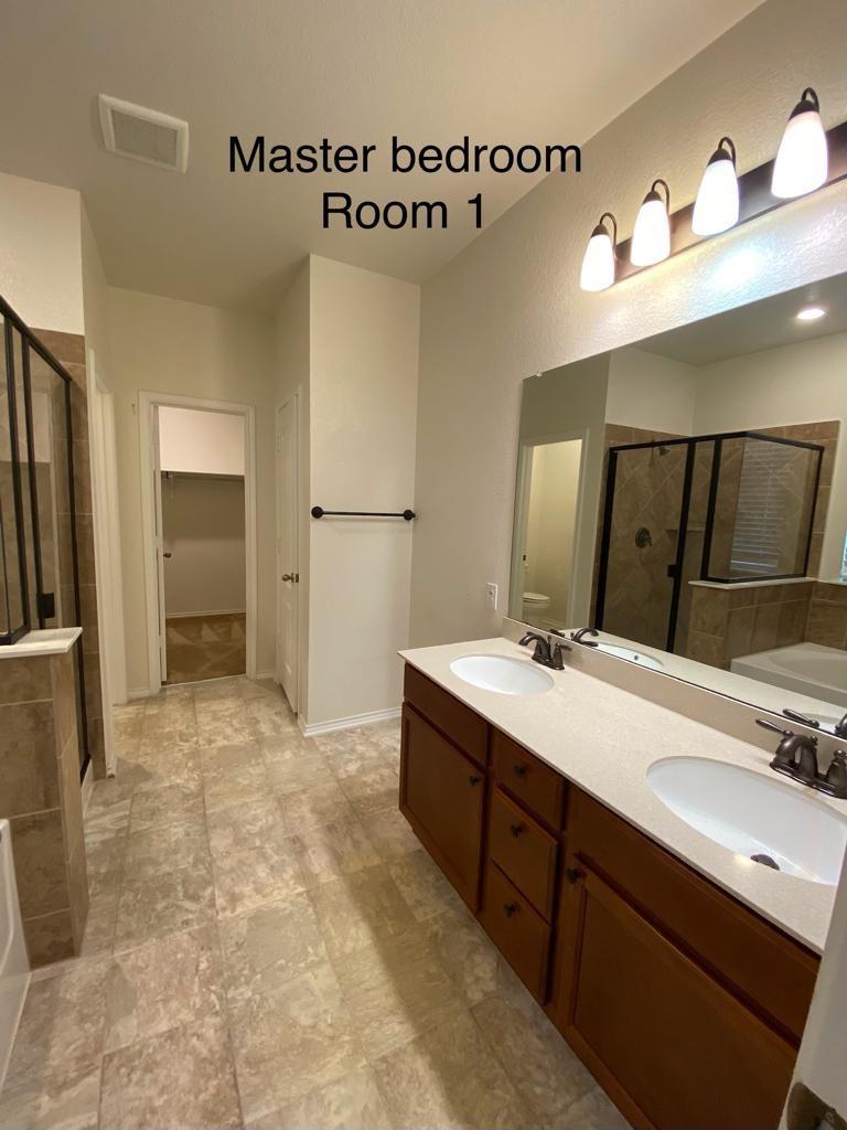 700 Screech Owl Dr Property Photo 4