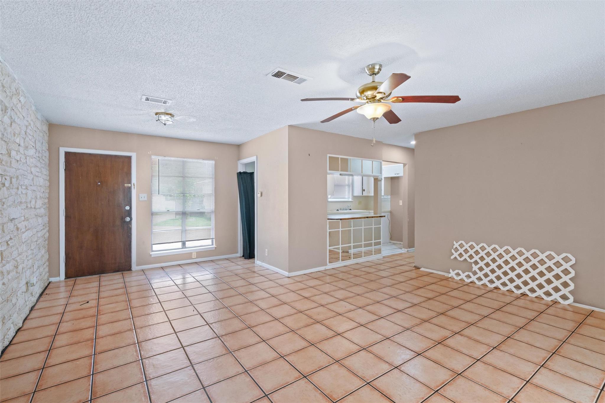 2616 & 2618 Audubon Pl Property Photo 3
