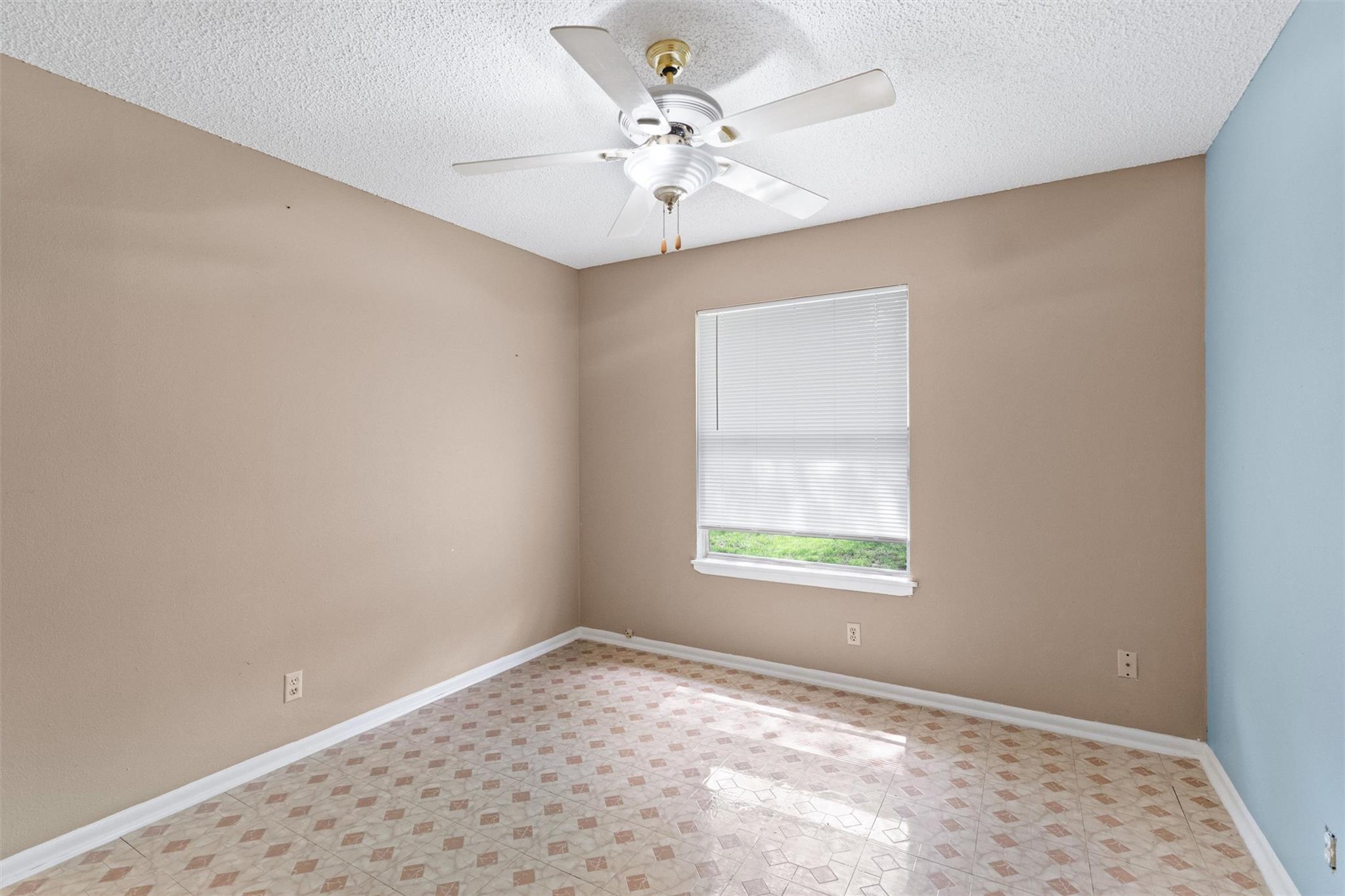 2616 & 2618 Audubon Pl Property Photo 11