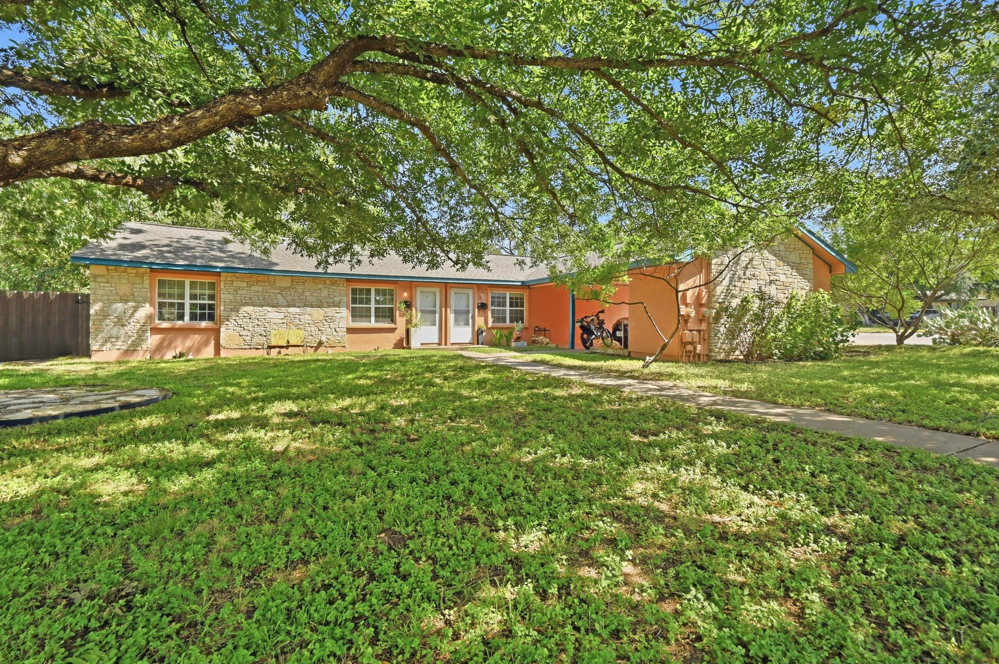 4910 Suburban Dr Property Photo 1