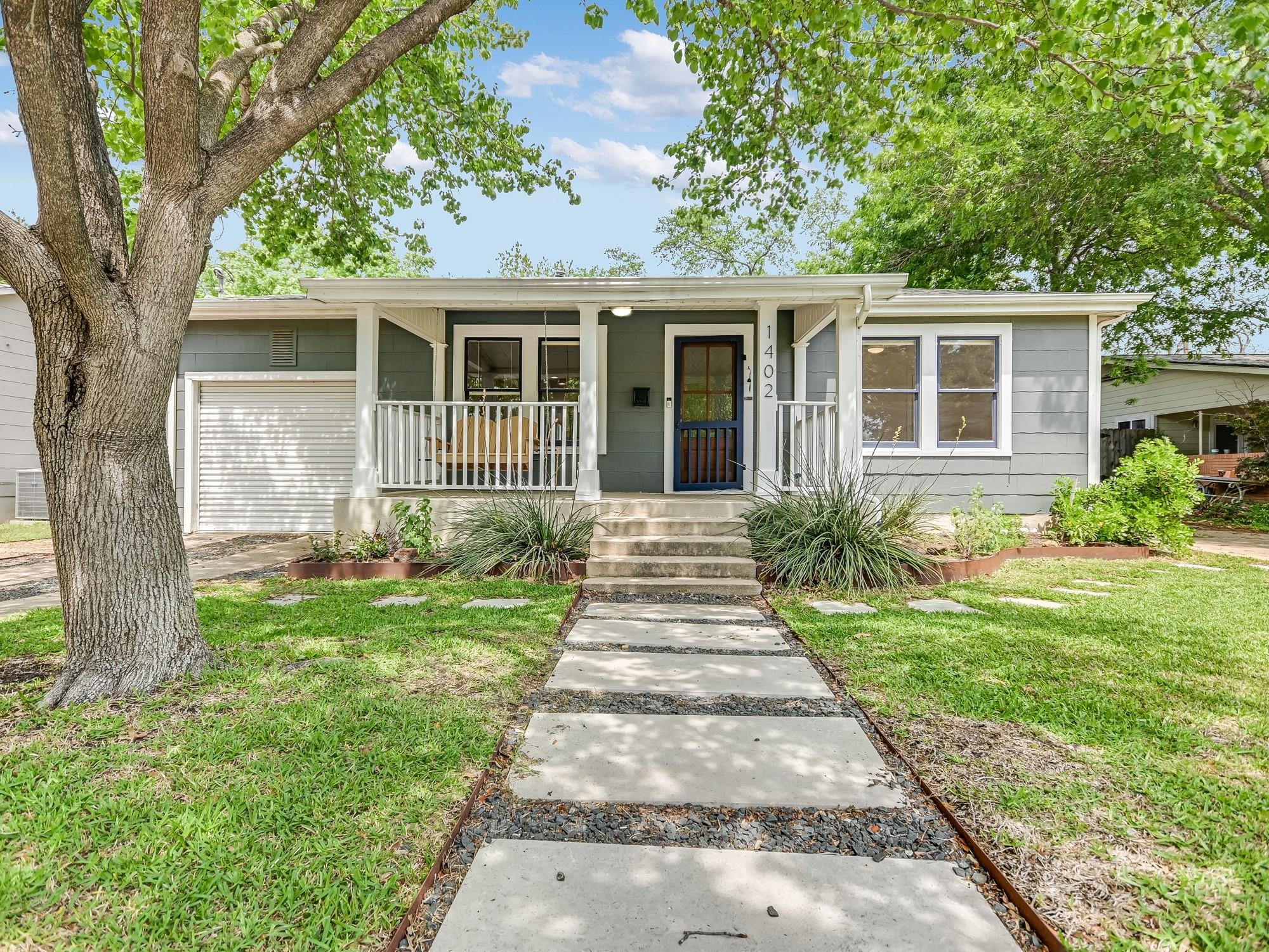 1402 Romeria Dr Property Photo 2