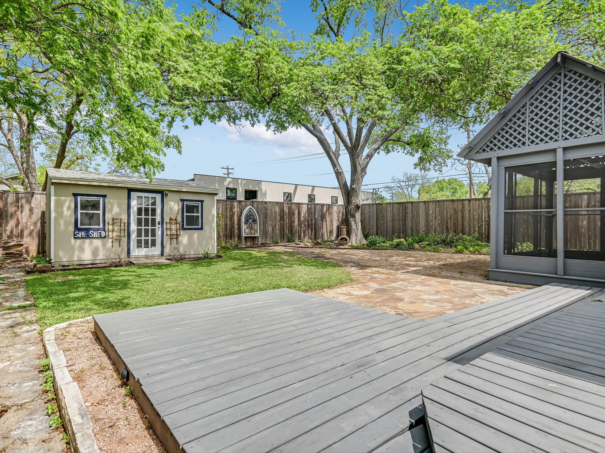 1402 Romeria Dr Property Photo 14