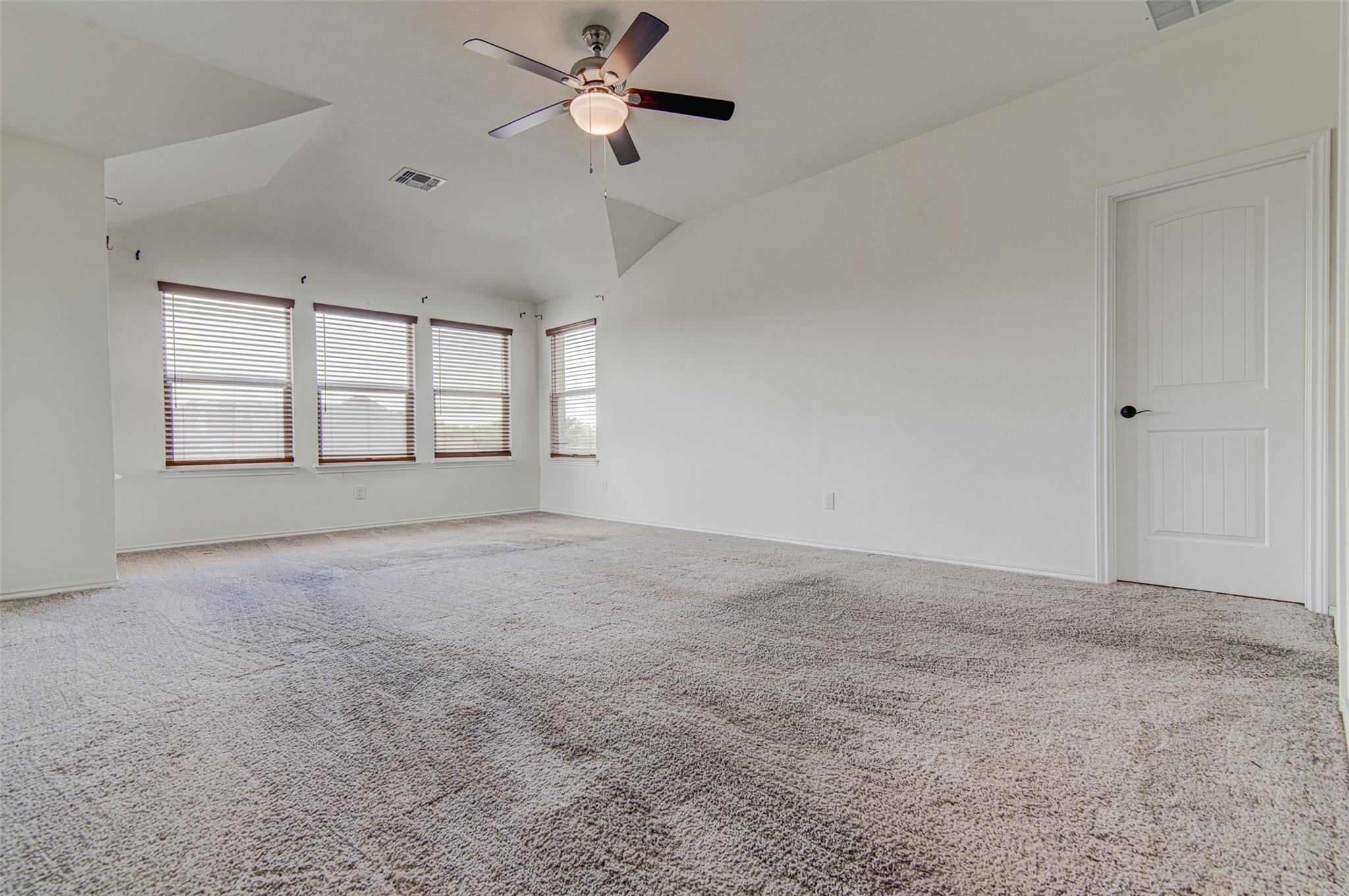 1004 Desaix Dr Property Photo 21