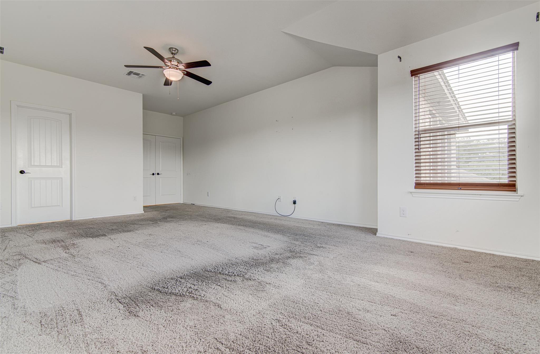 1004 Desaix Dr Property Photo 22