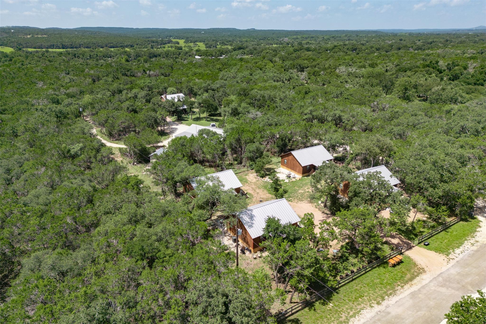 1374 Forest View Dr Property Photo 2