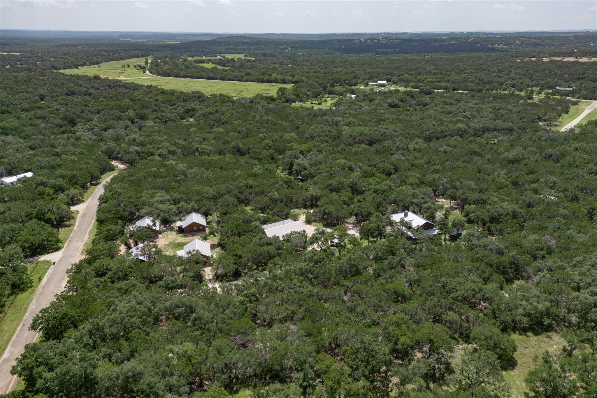 1374 Forest View Dr Property Photo 4