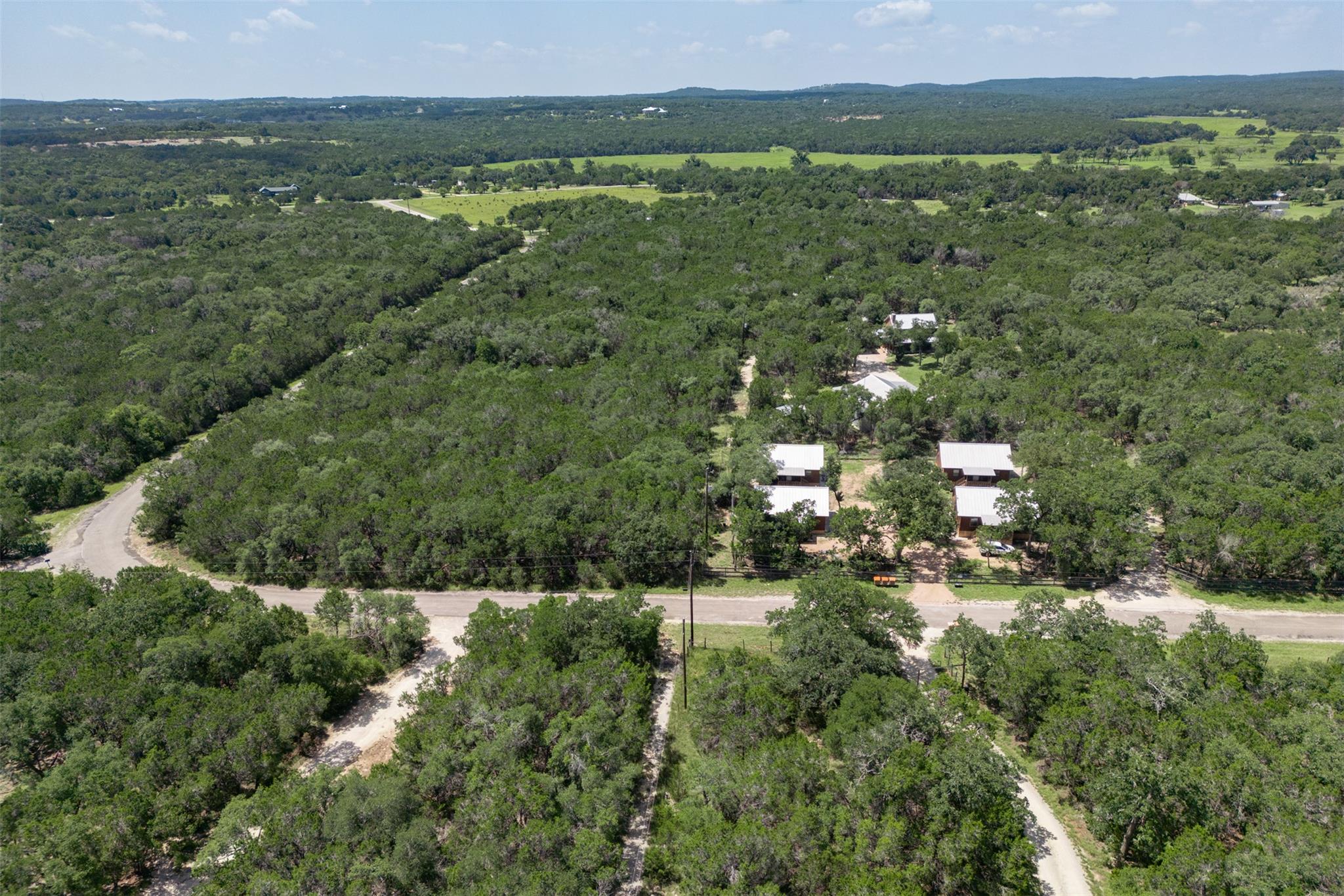 1374 Forest View Dr Property Photo 6
