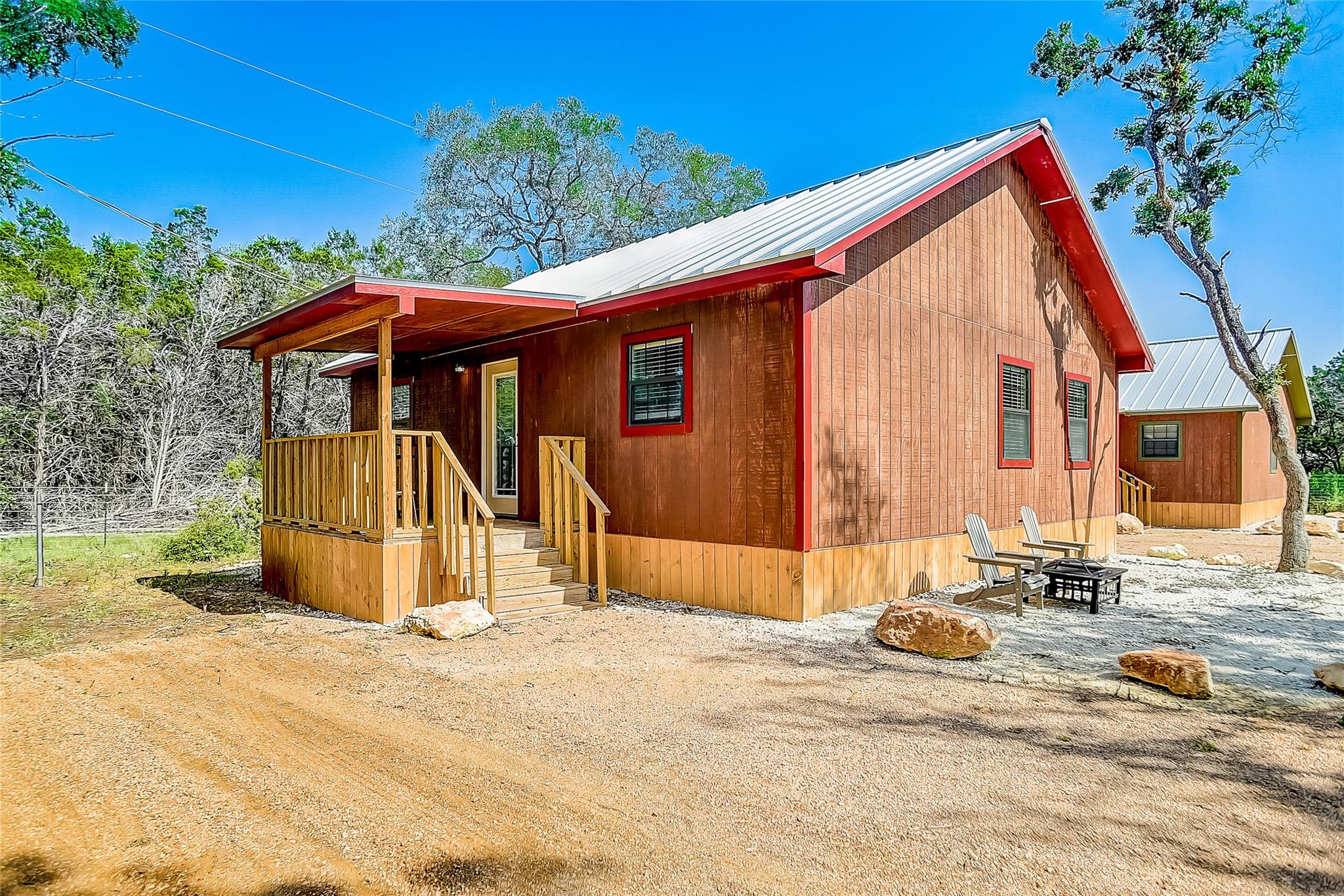 1374 Forest View Dr Property Photo 18
