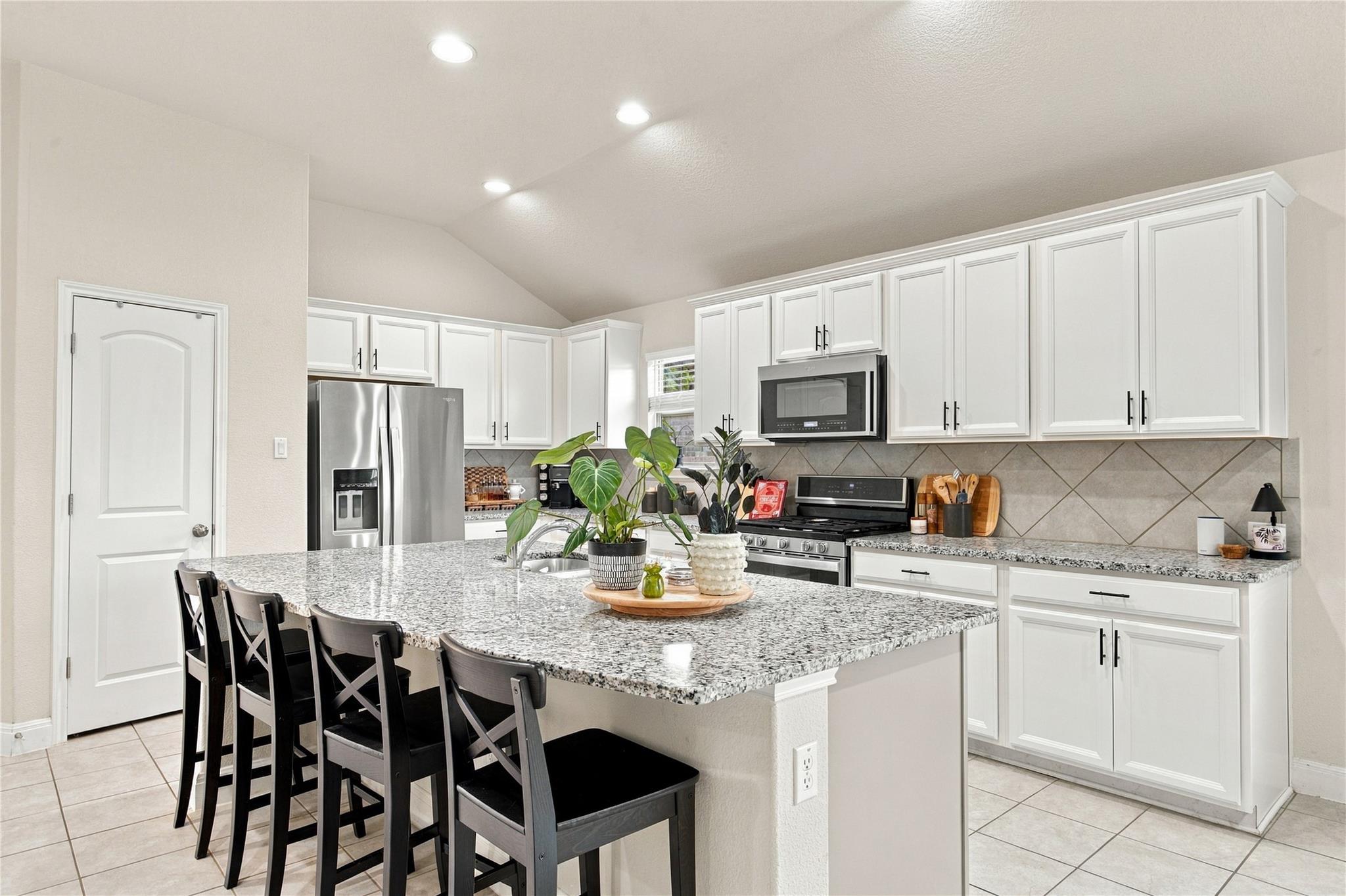6025 Gimignano Pl Property Photo 9