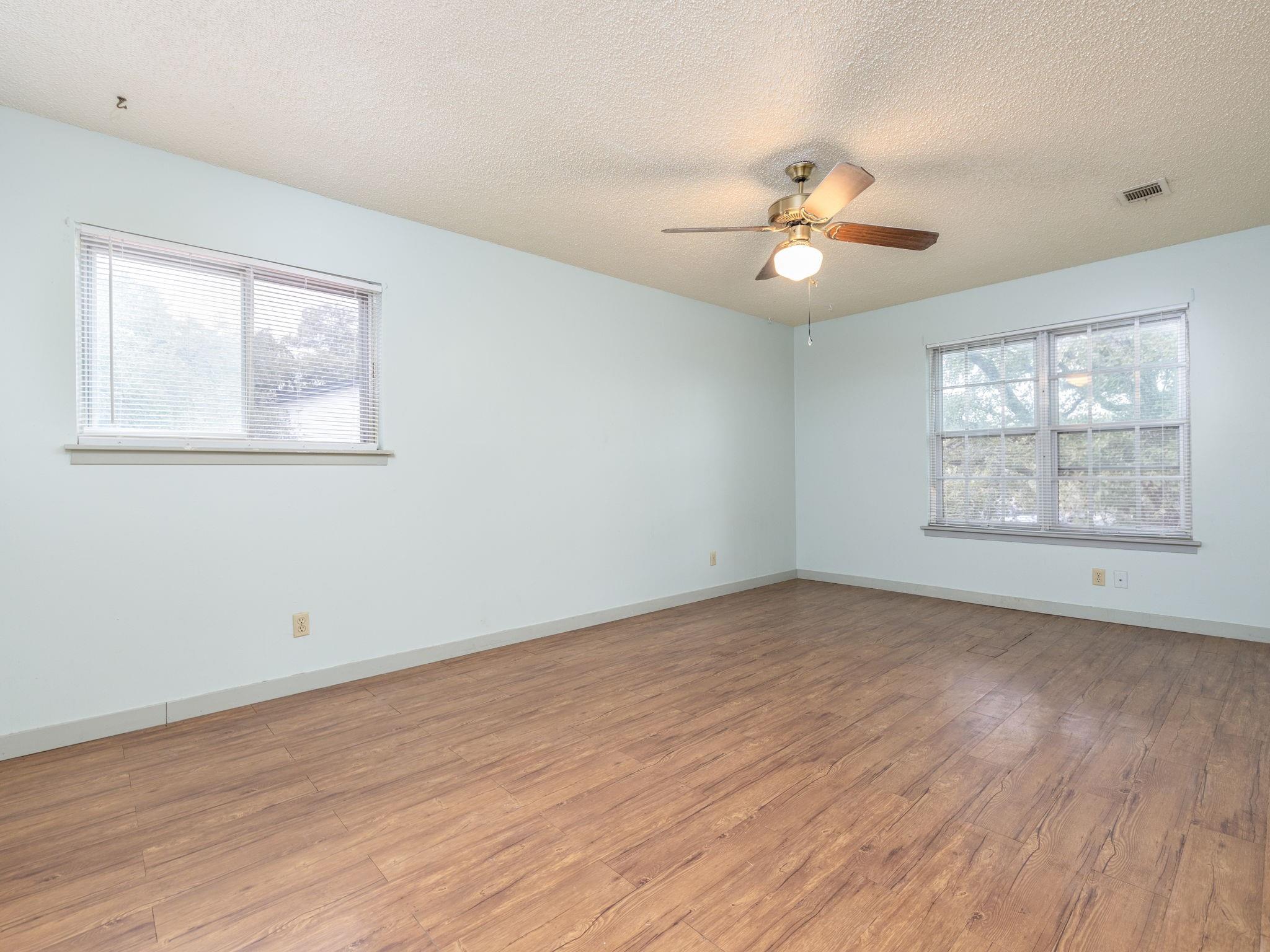 8401 Tecumseh Dr Property Photo 16