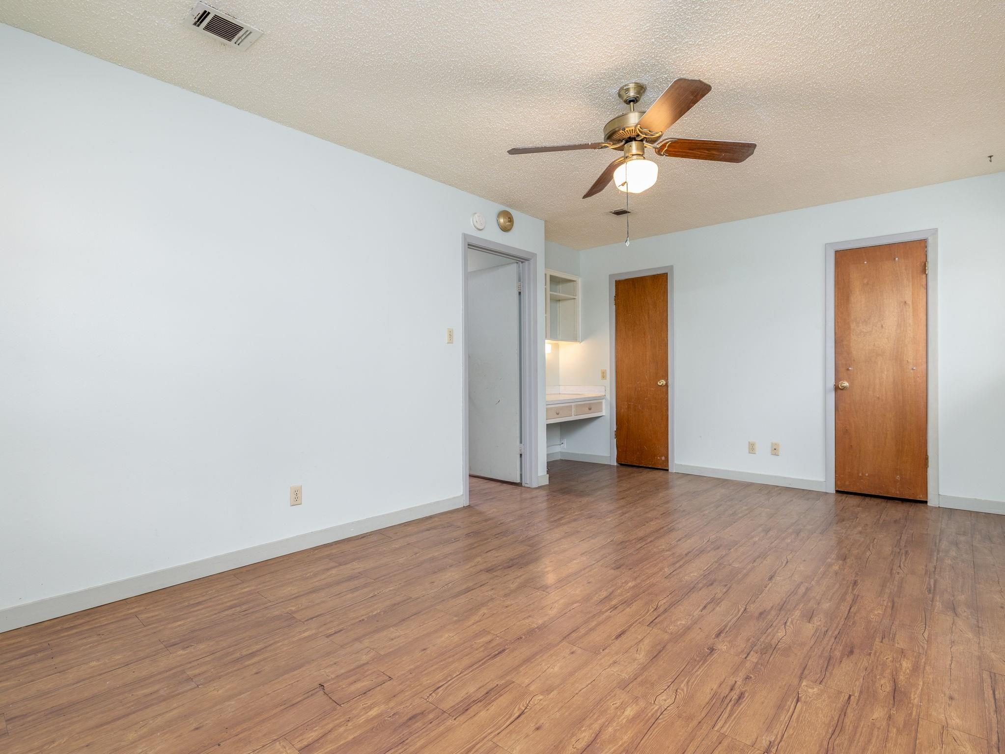 8401 Tecumseh Dr Property Photo 17