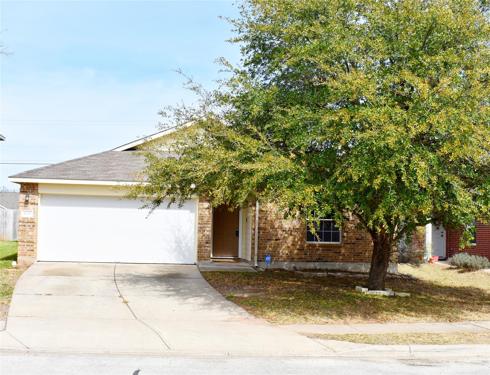 804 Lavaca Loop Property Photo 1