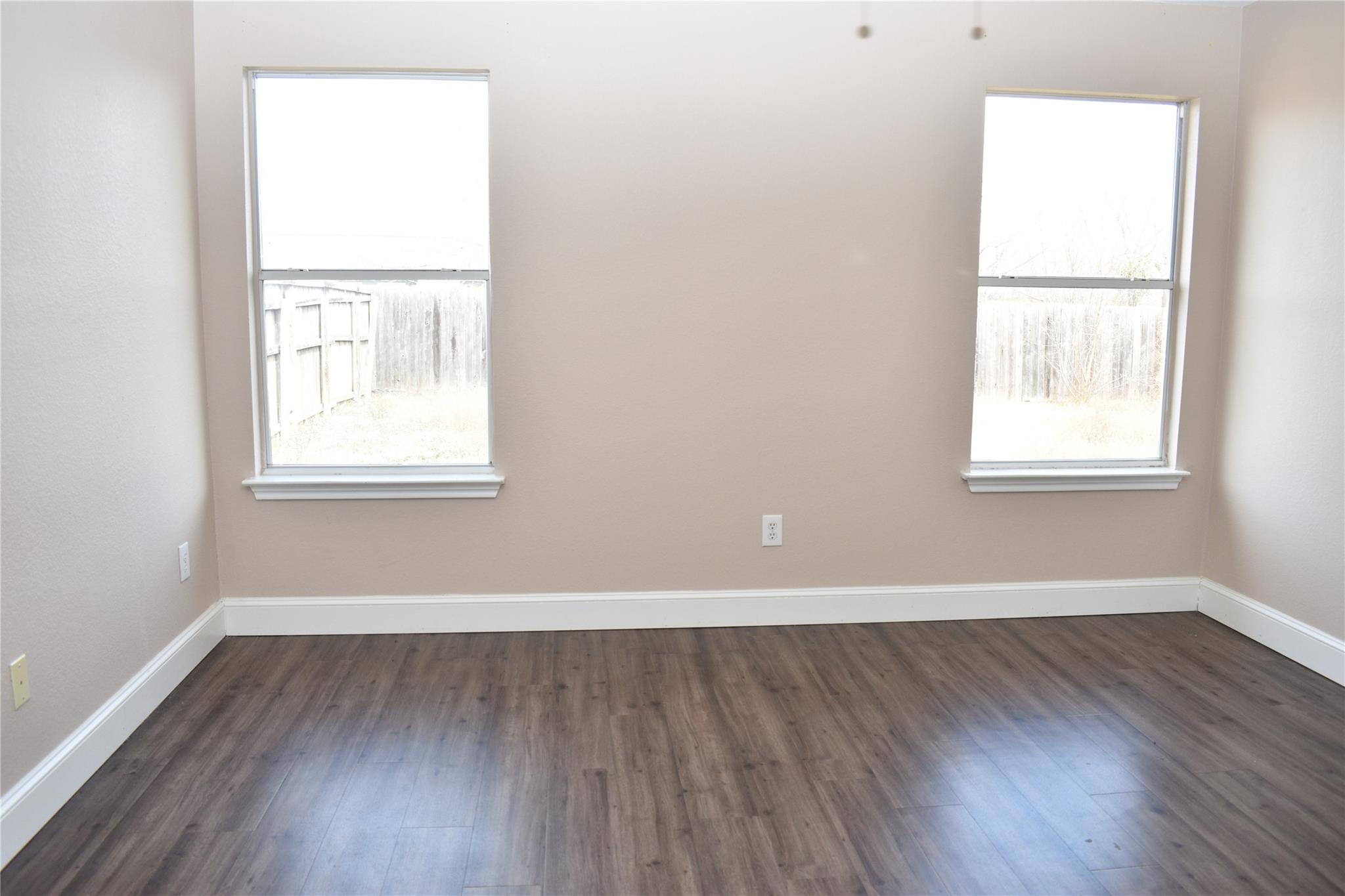 804 Lavaca Loop Property Photo 7