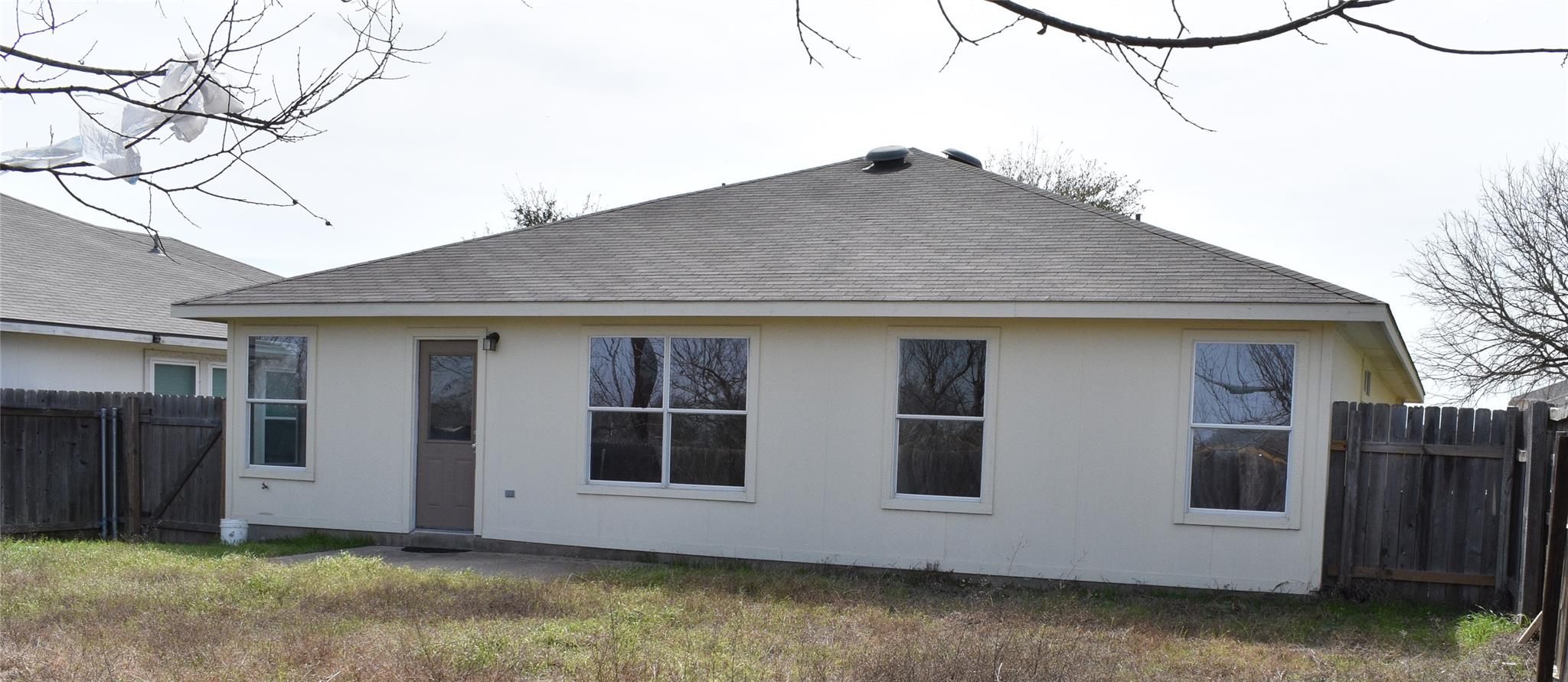 804 Lavaca Loop Property Photo 11