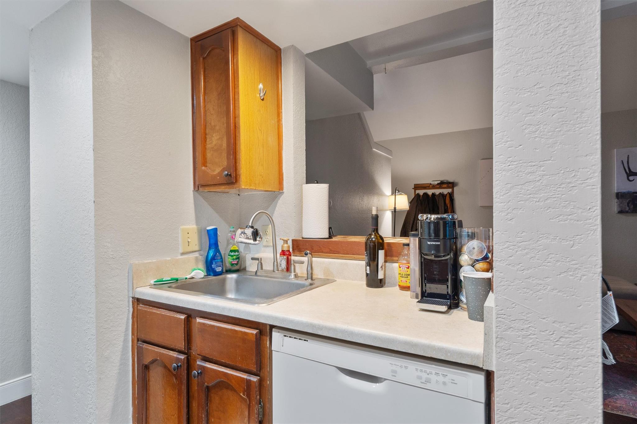 2414 Jones Rd #a Property Photo 11