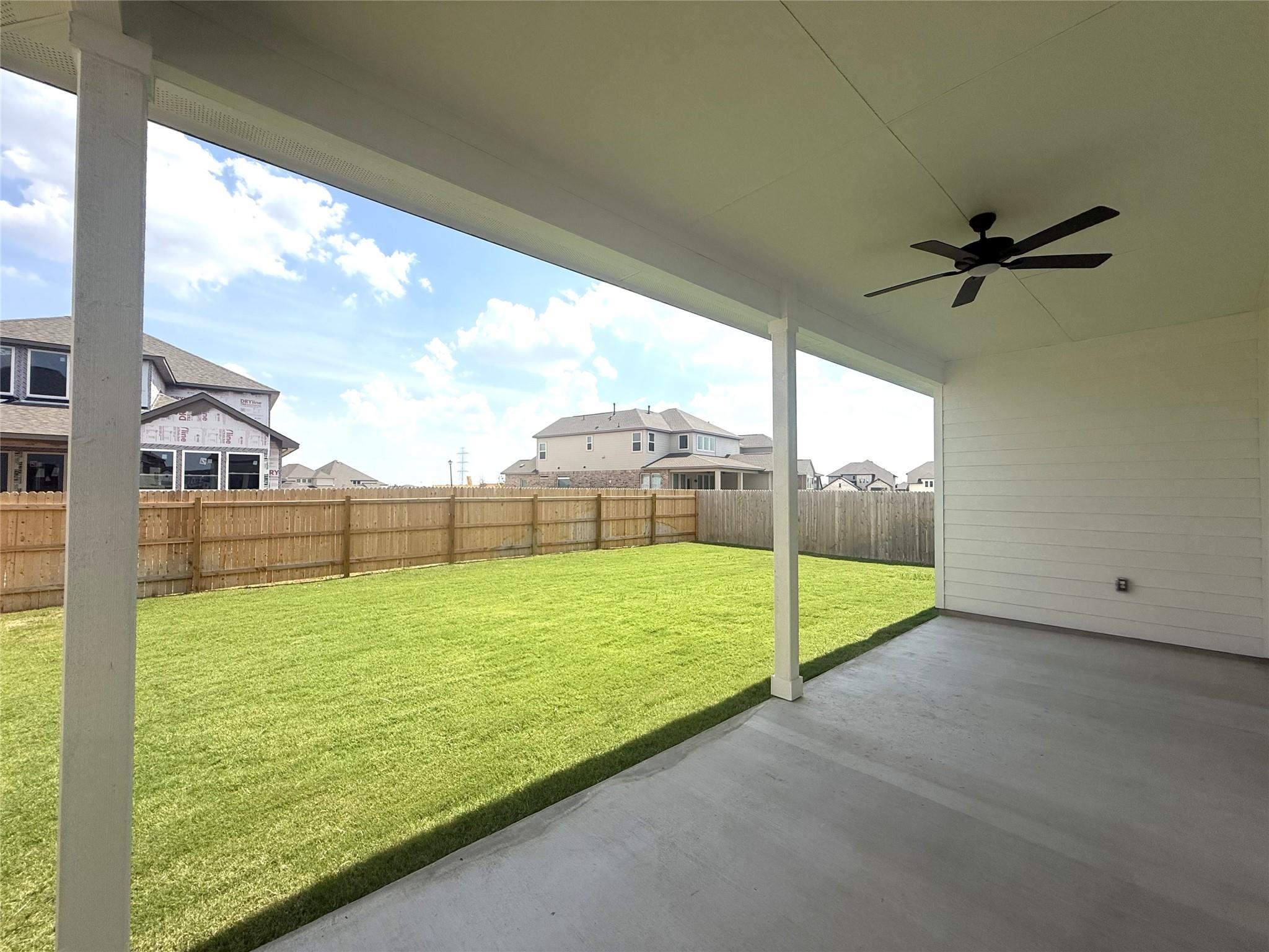 19601 Erna Dr Property Photo 24