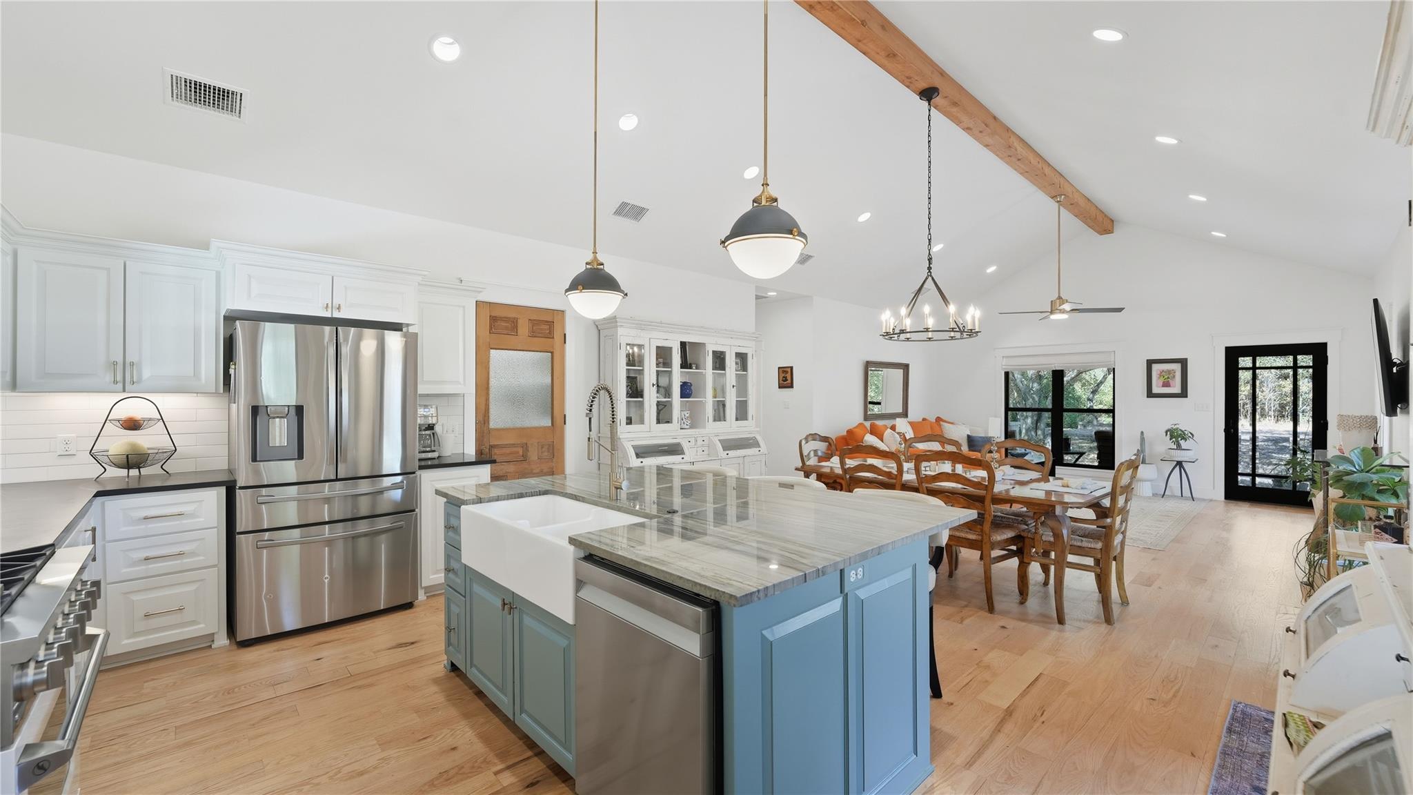 2656 River Bend Rd Property Photo 6