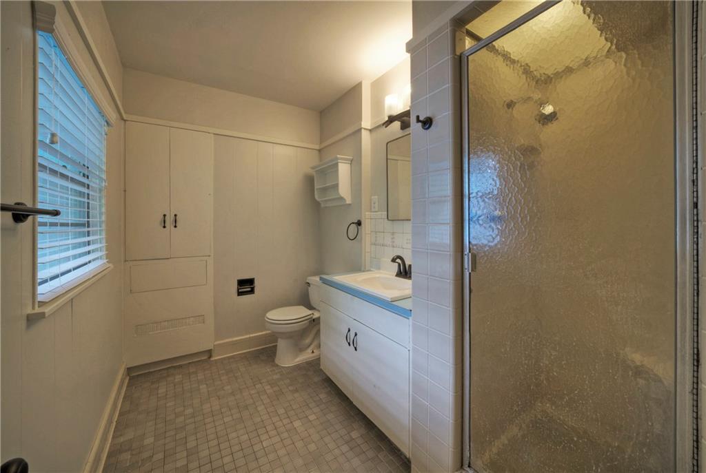 2105 Rabb Rd #front Home Property Photo 3