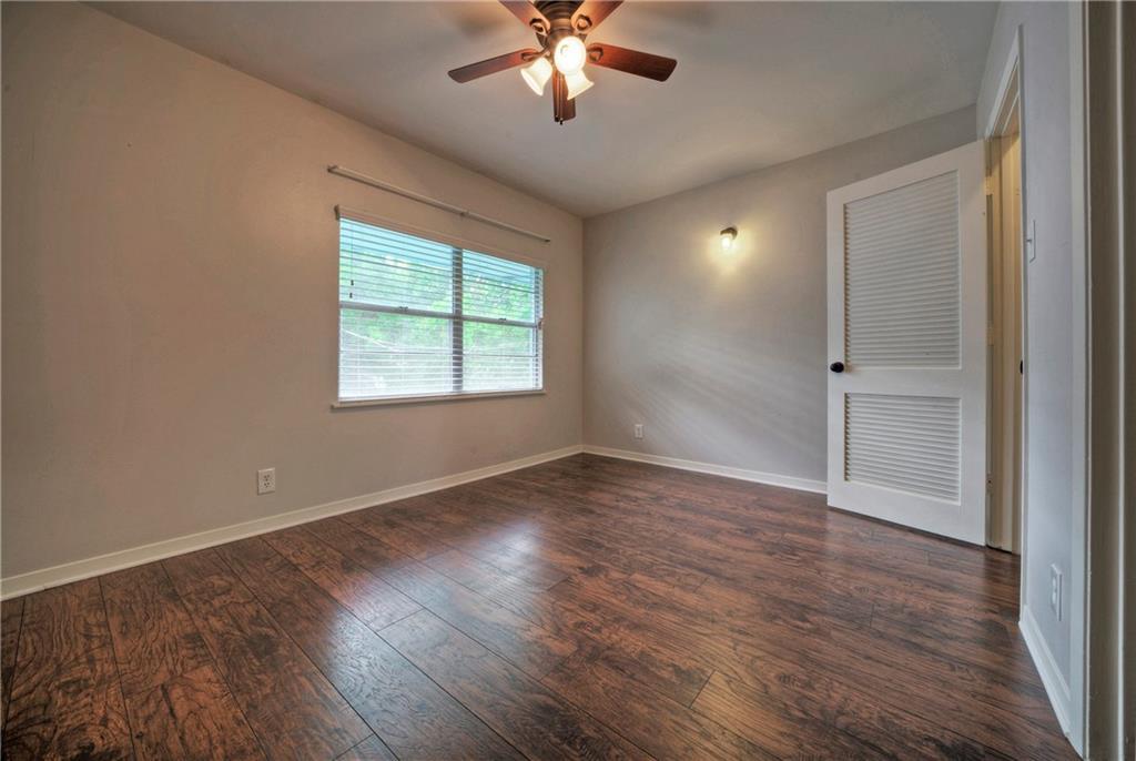 2105 Rabb Rd #front Home Property Photo 6