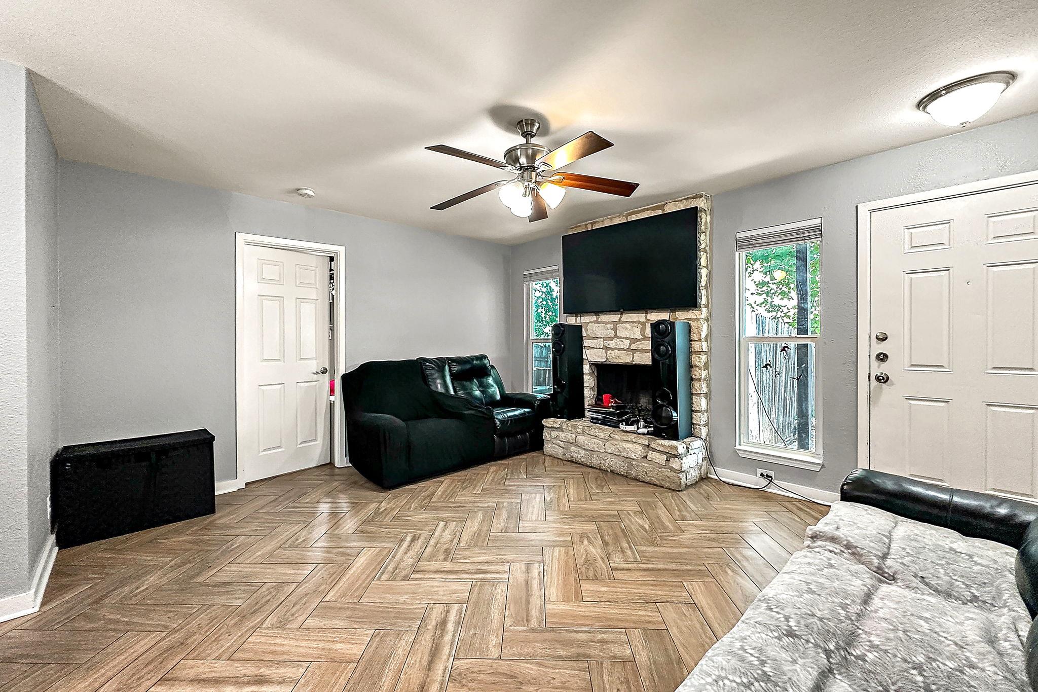 700 Misty Morning Way #a And B Property Photo 3