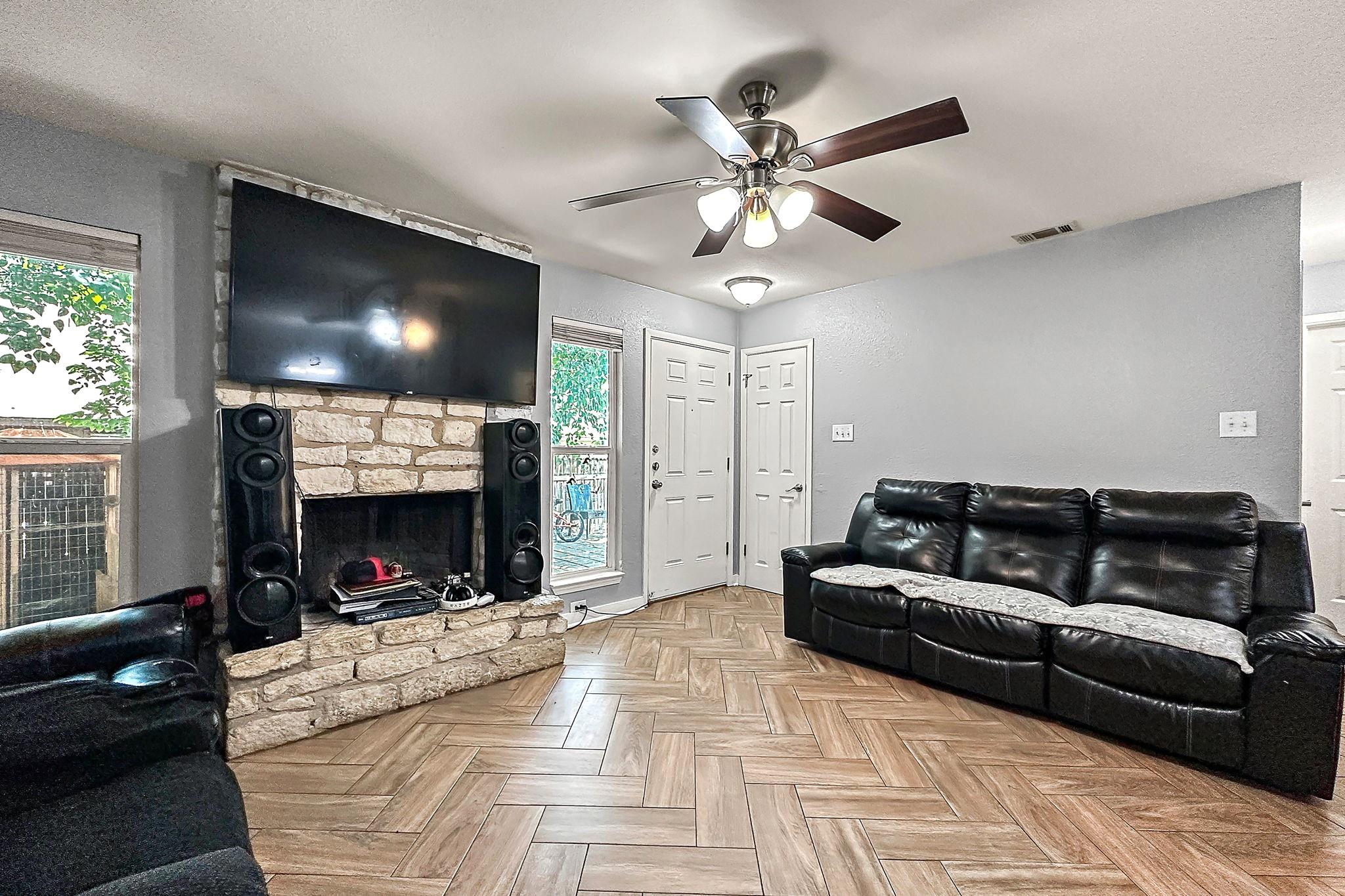 700 Misty Morning Way #a And B Property Photo 4