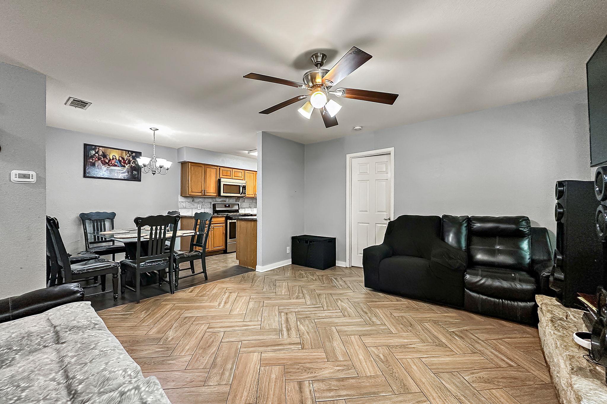 700 Misty Morning Way #a And B Property Photo 6