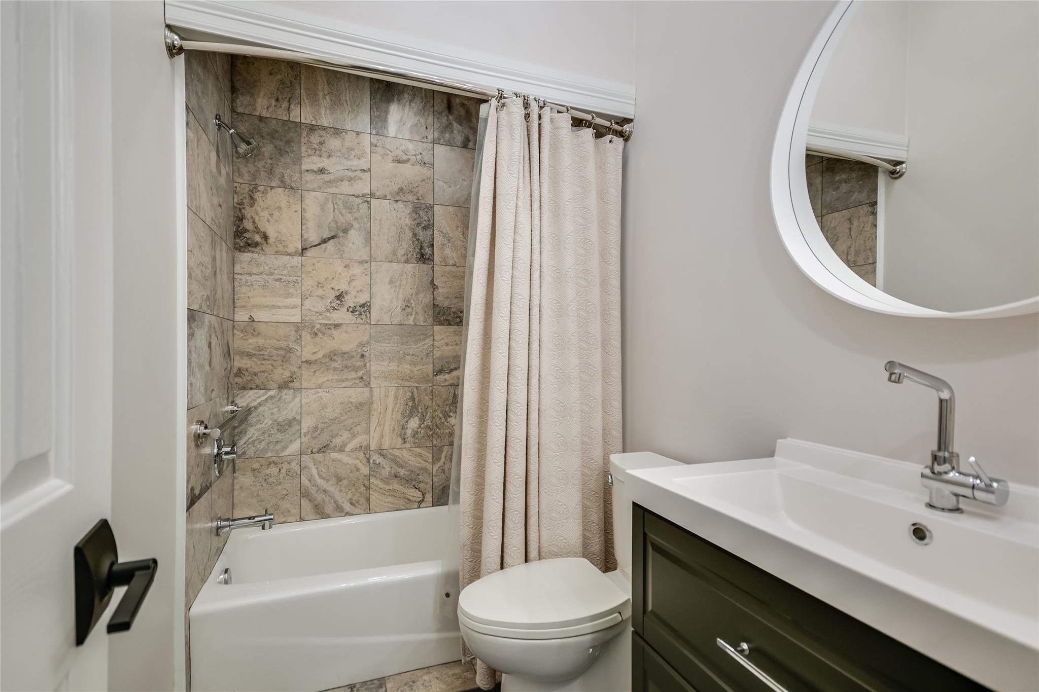 3704 Dogwood Creek Cv Property Photo 16